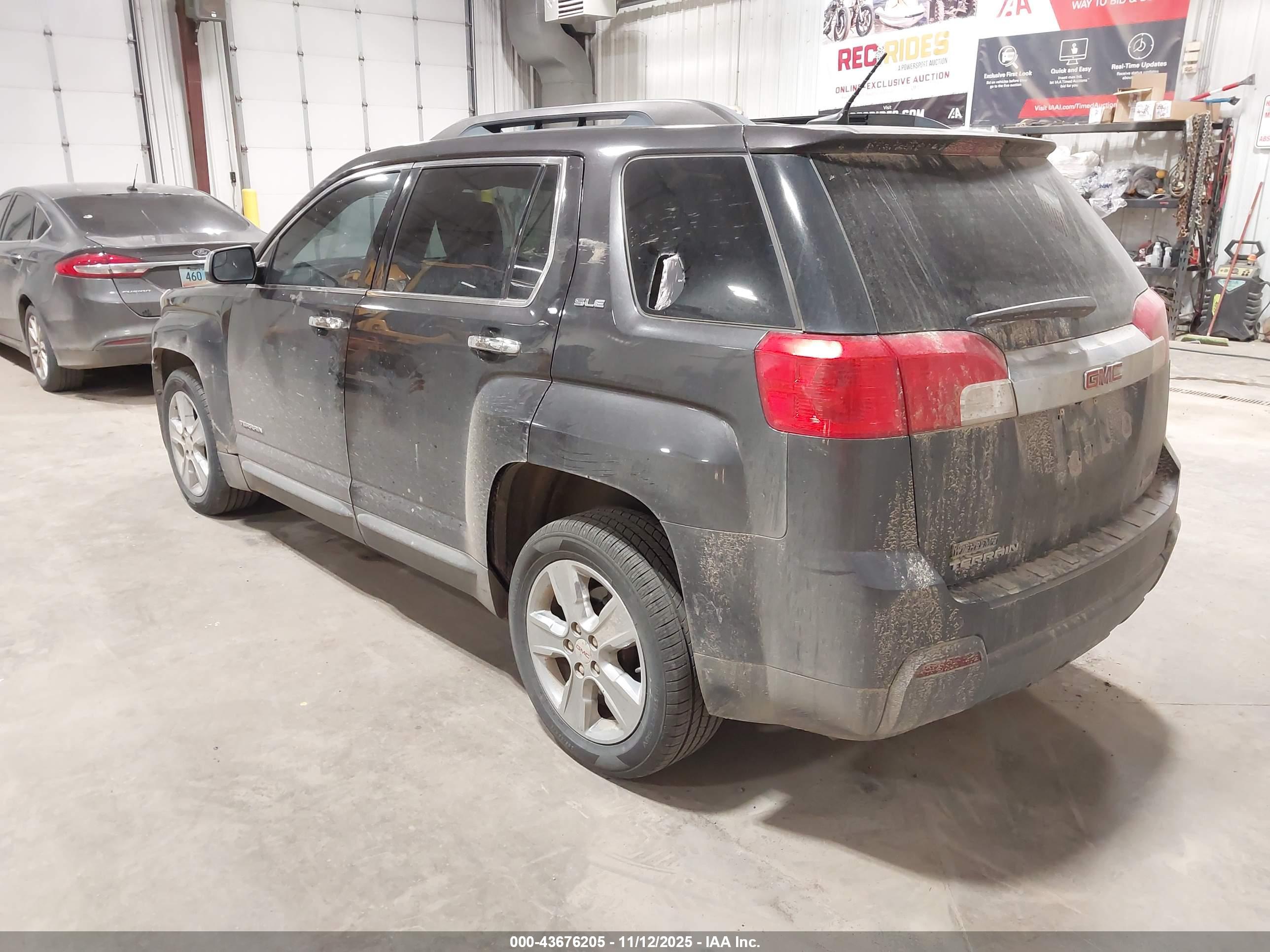 GMC TERRAIN image 3