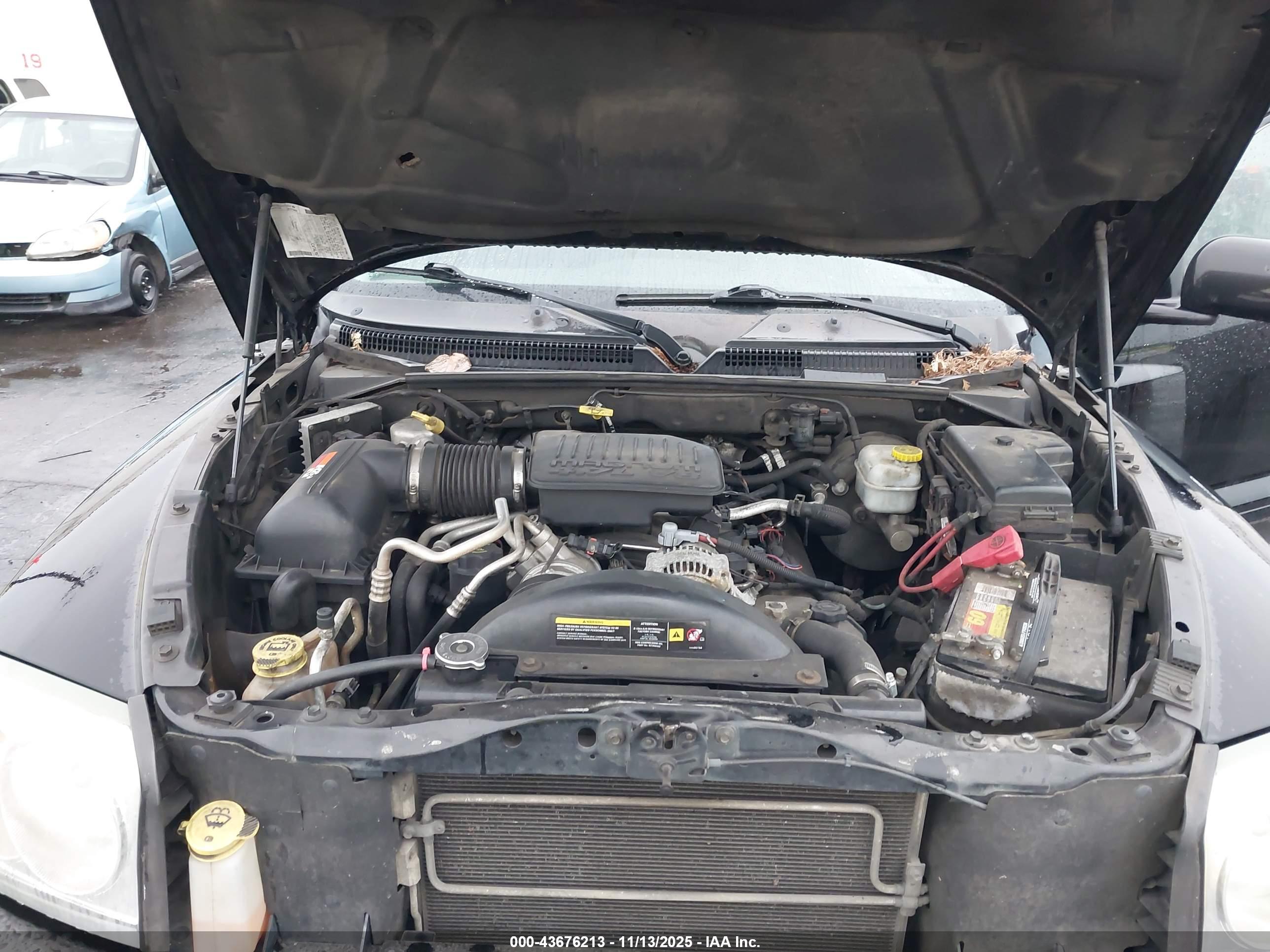 DODGE DAKOTA image 10