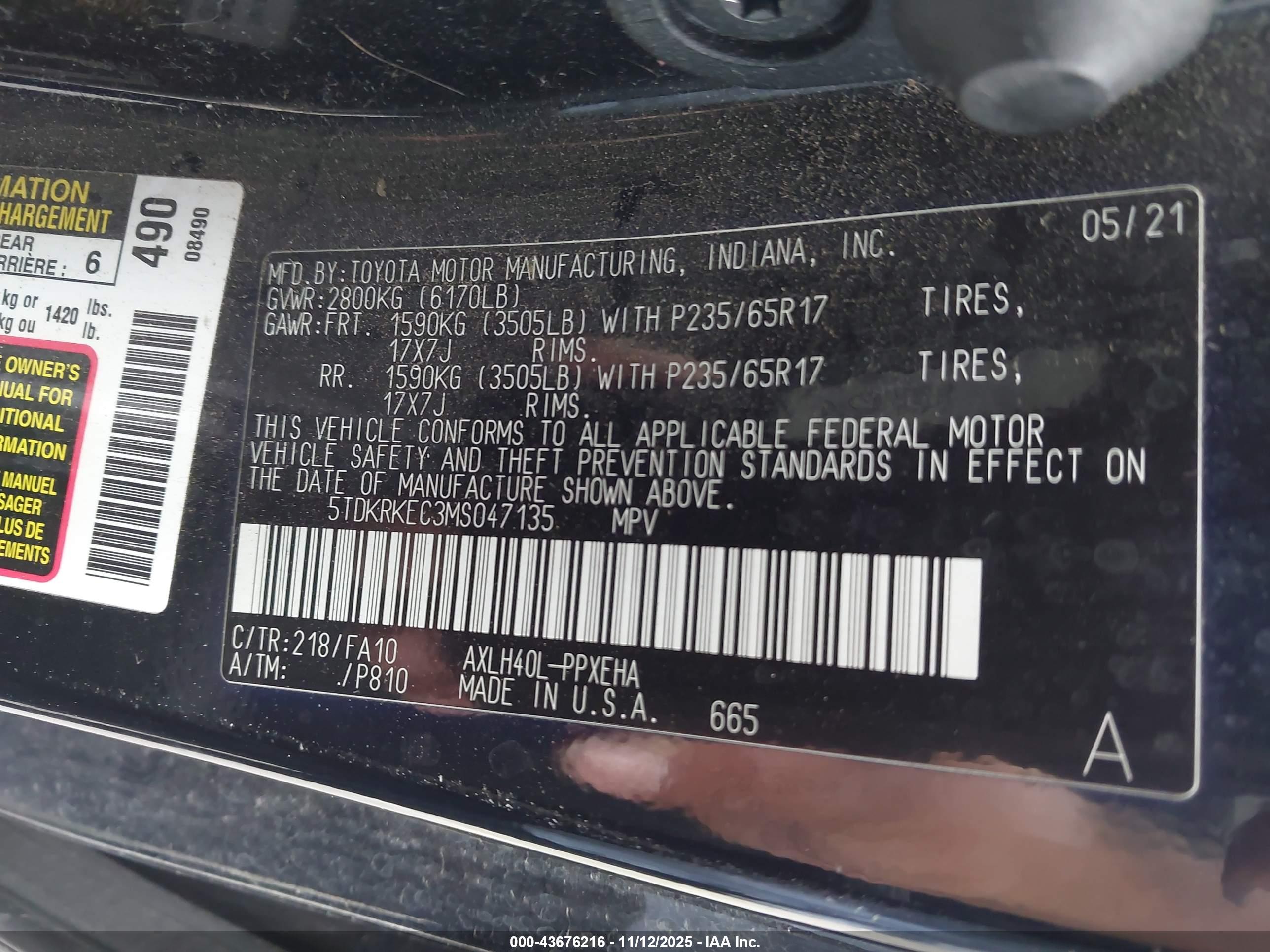 TOYOTA SIENNA image 9