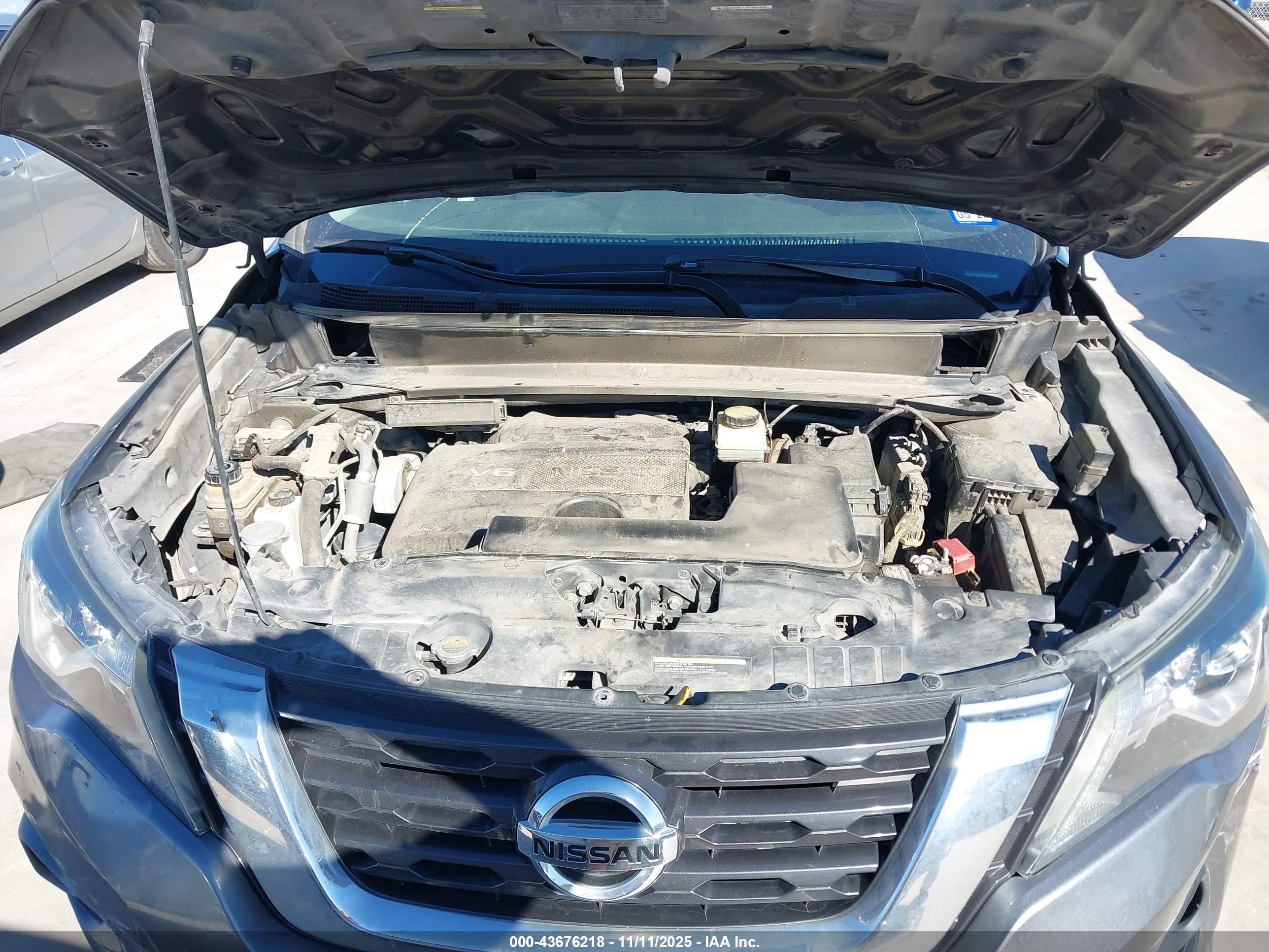 NISSAN PATHFINDER image 10