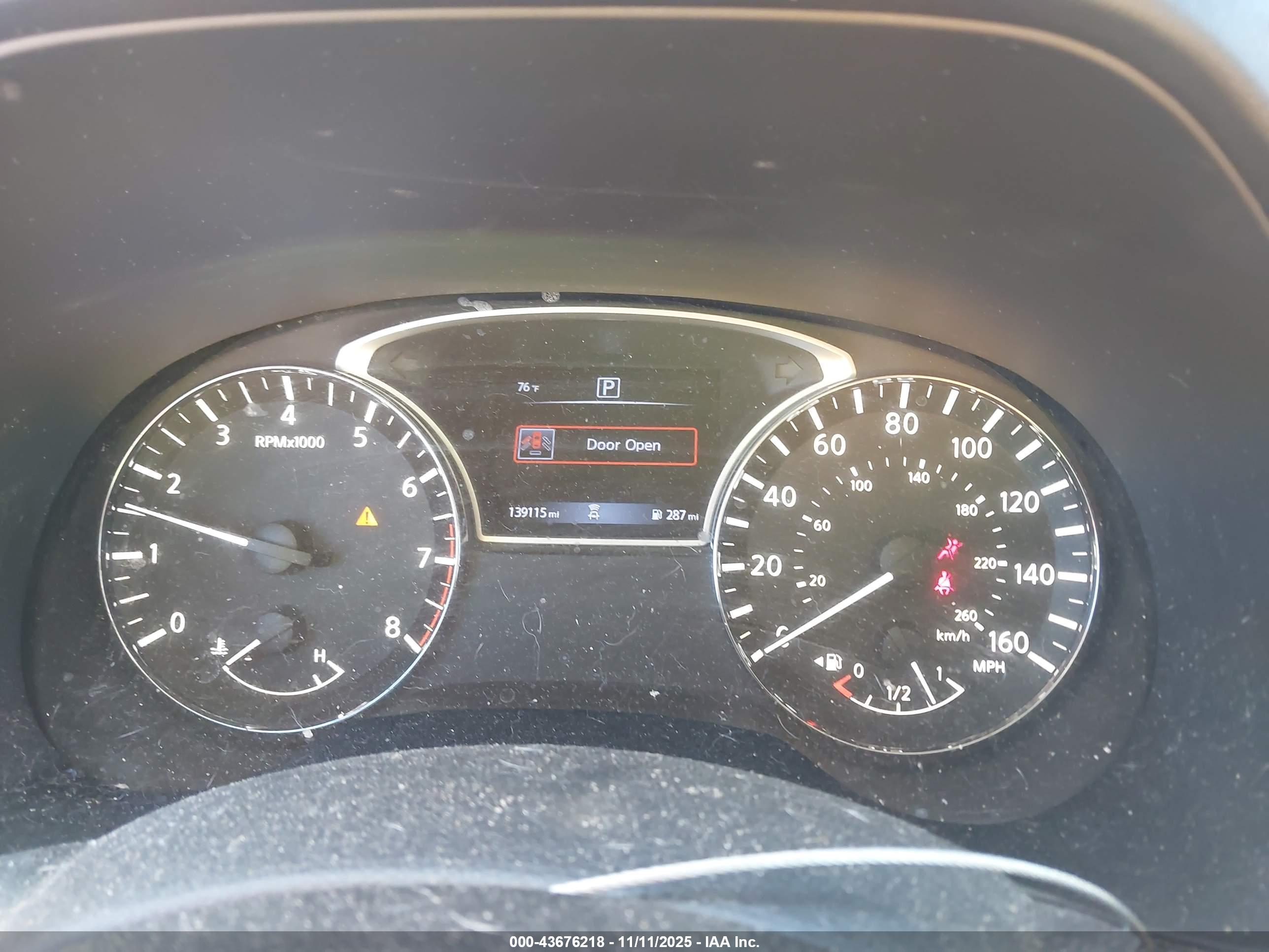 NISSAN PATHFINDER image 7