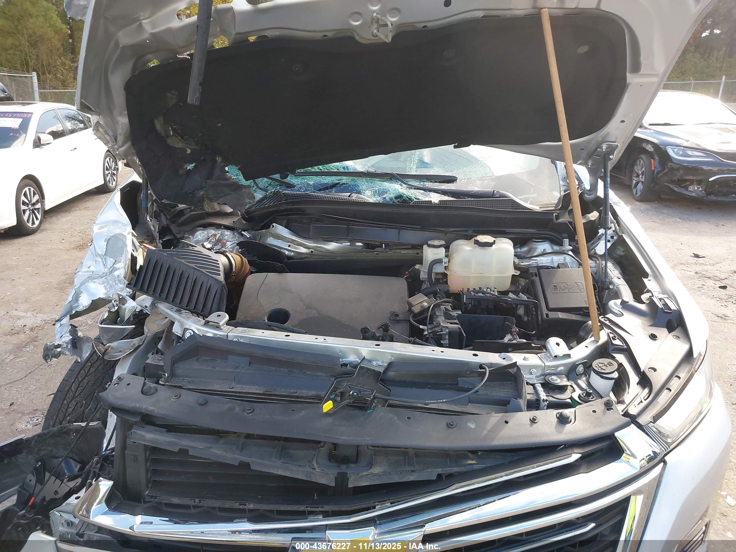 CHEVROLET TRAVERSE image 10