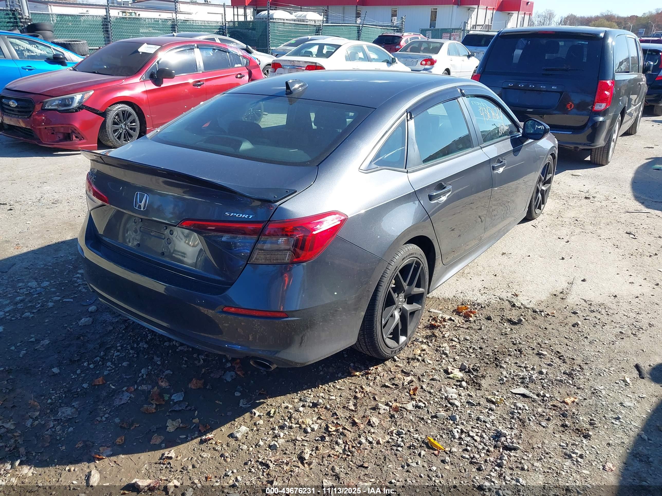 HONDA CIVIC image 4