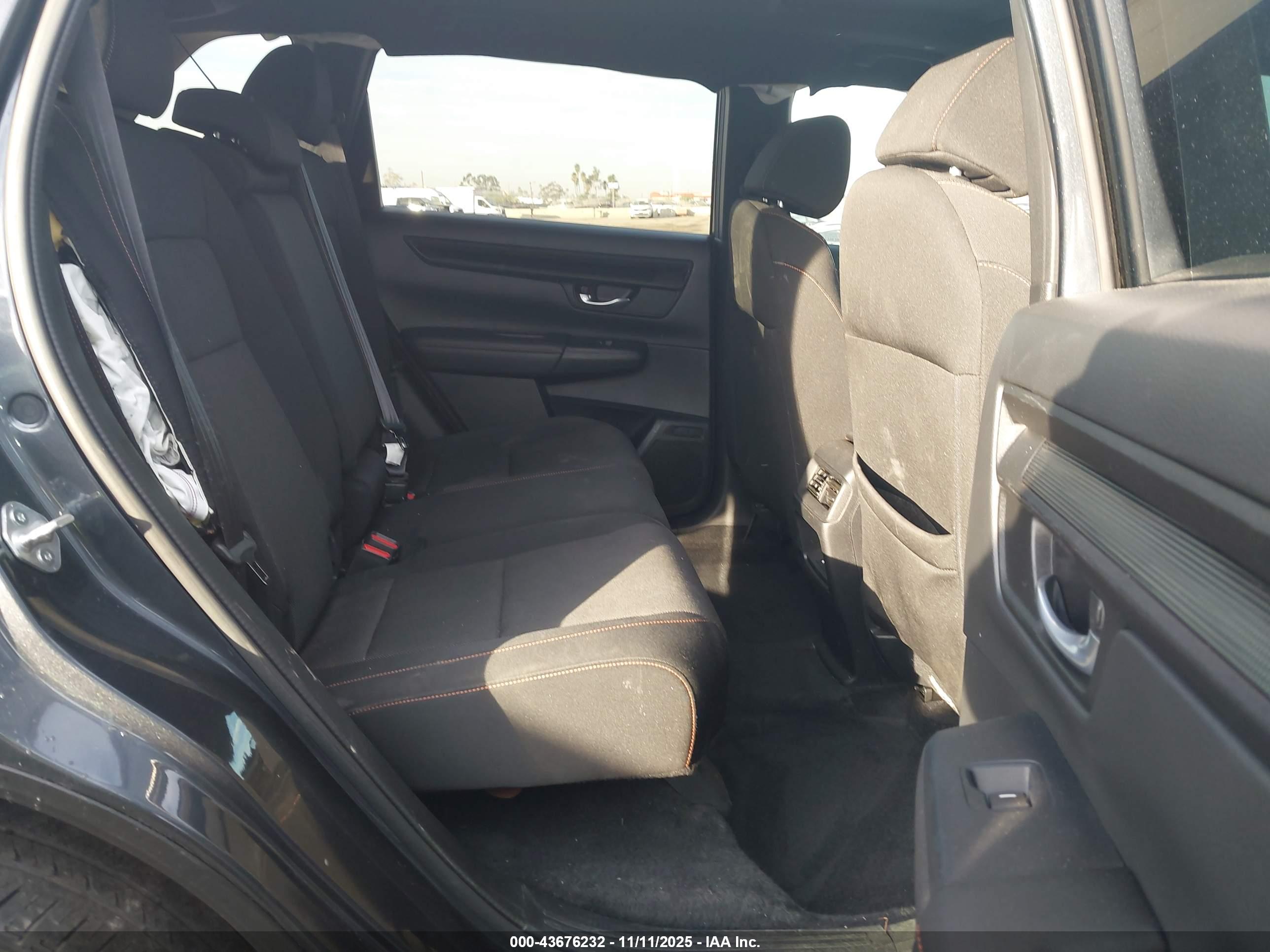 HONDA CR-V image 8