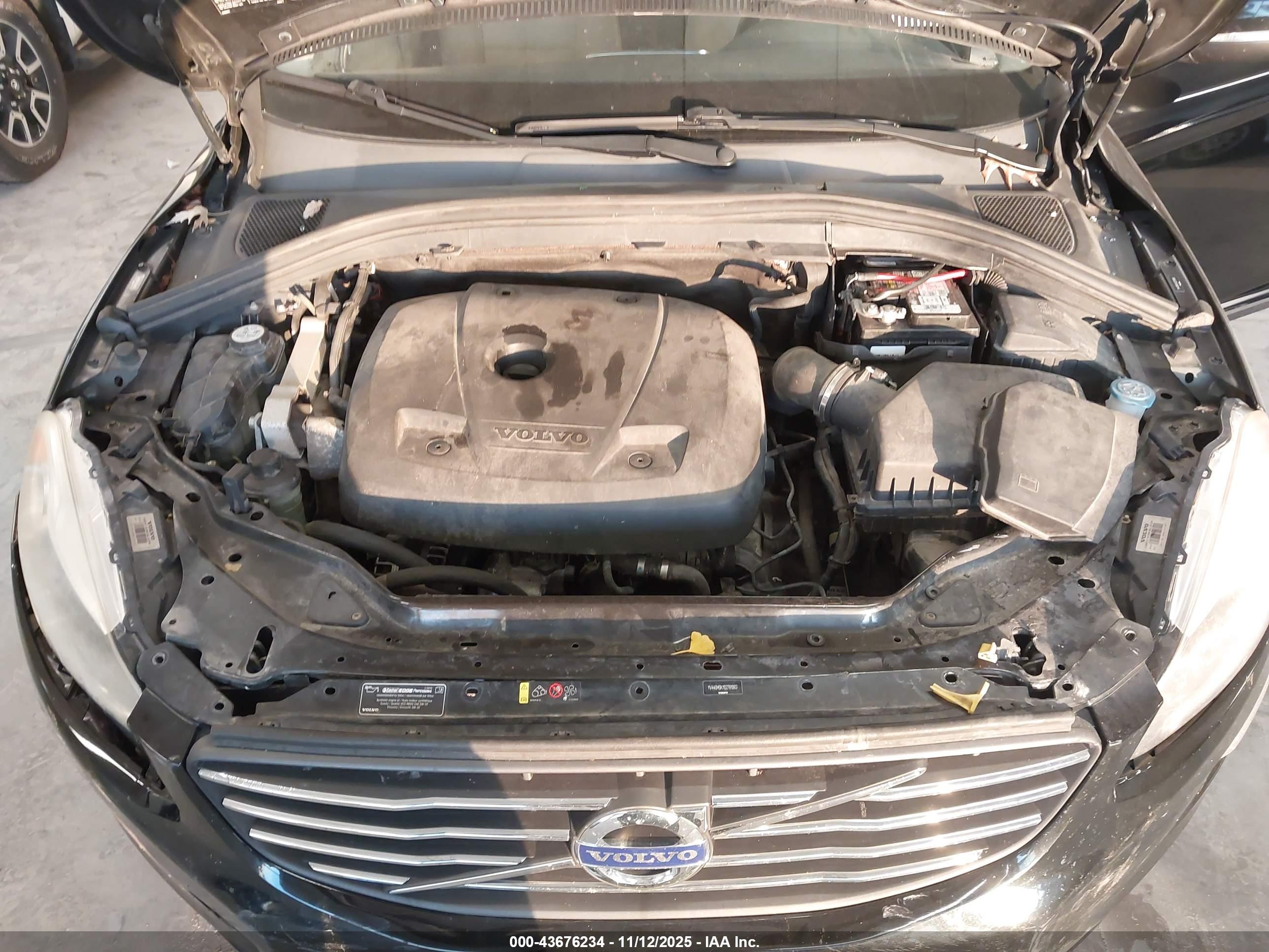 VOLVO XC60 image 10