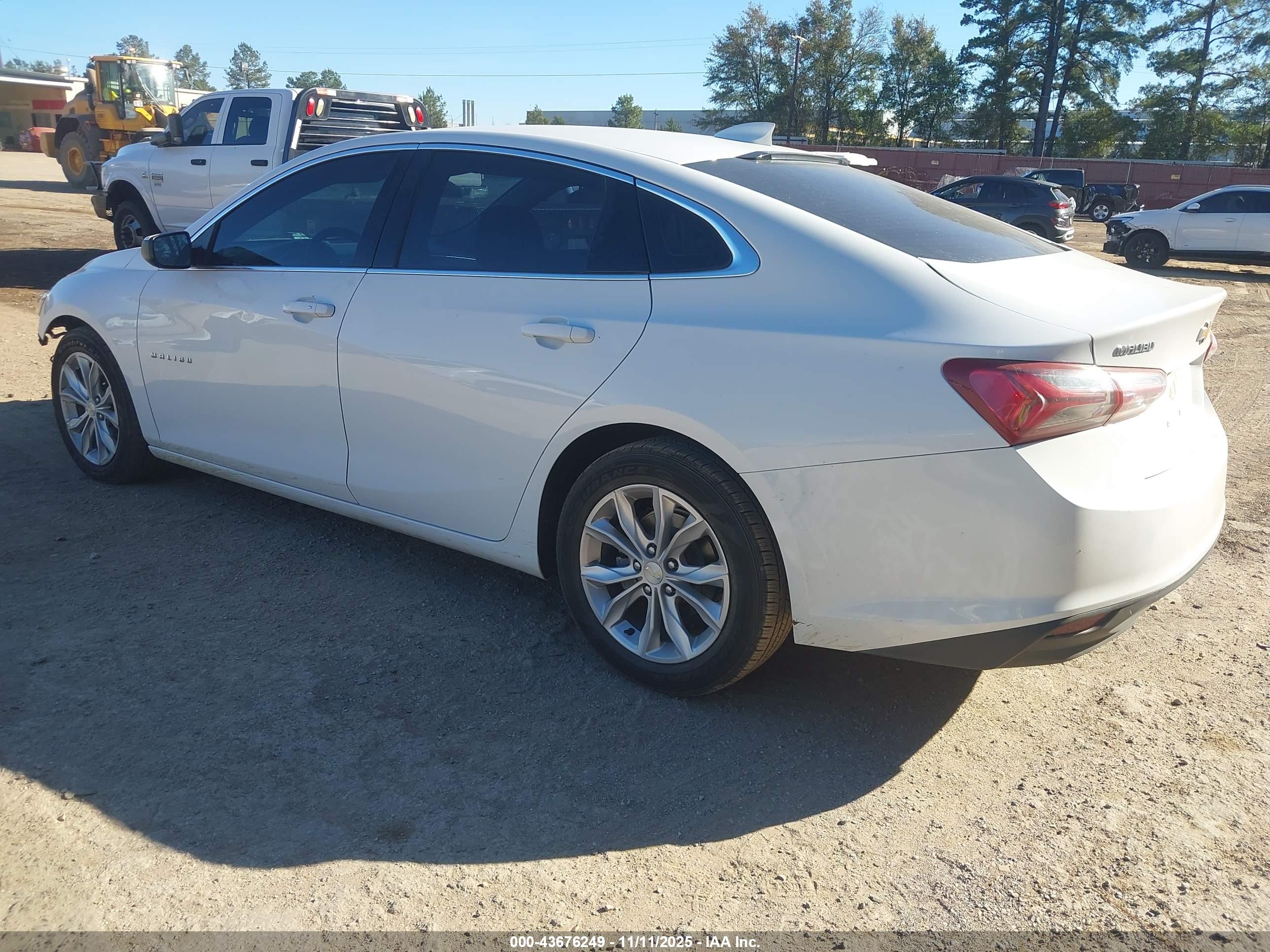 CHEVROLET MALIBU image 3