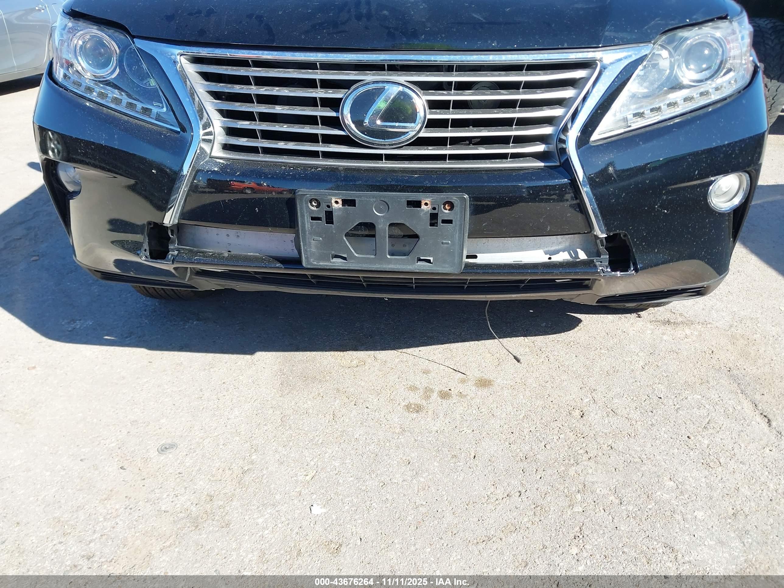 LEXUS RX image 6