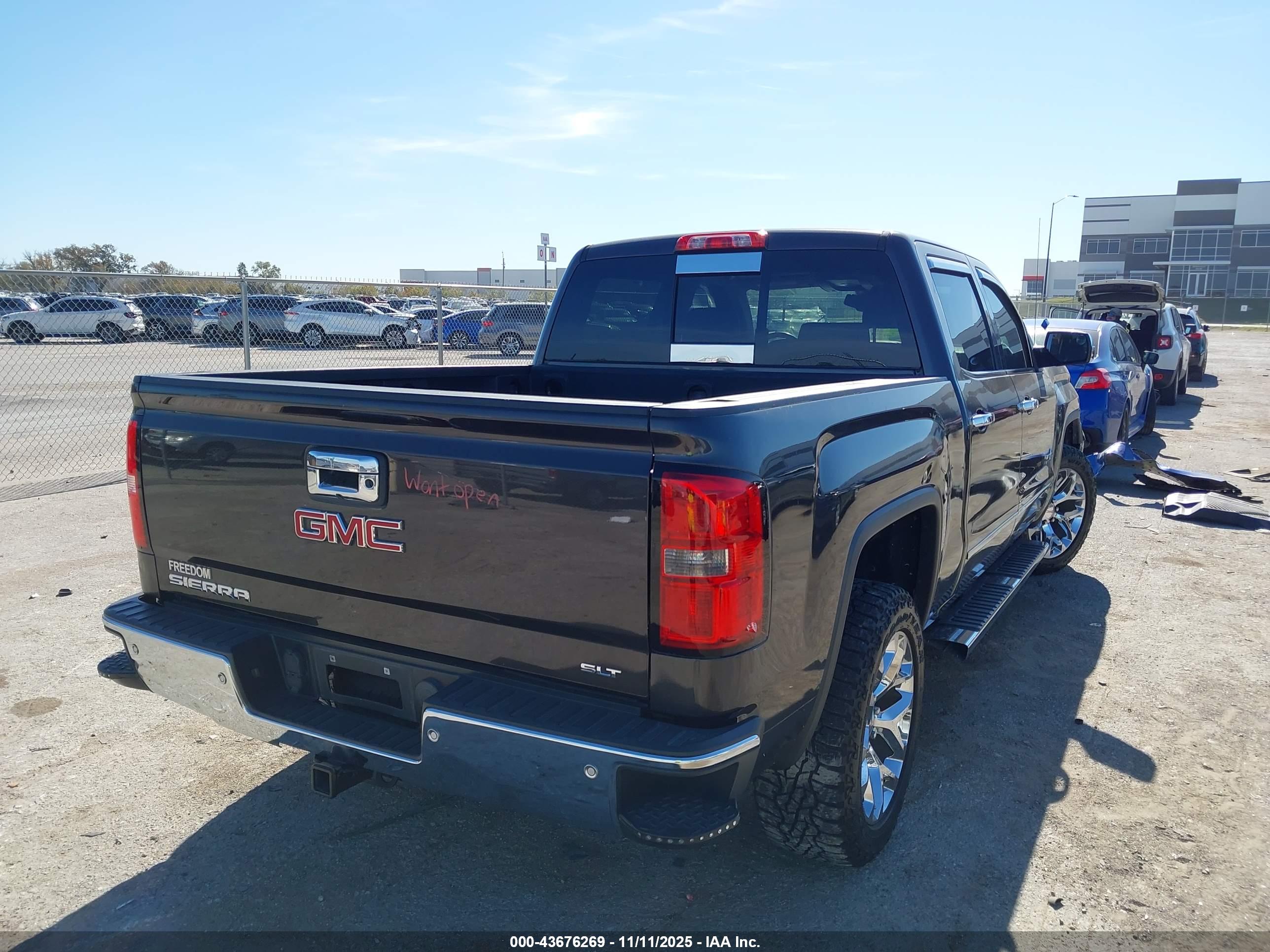 GMC SIERRA image 4