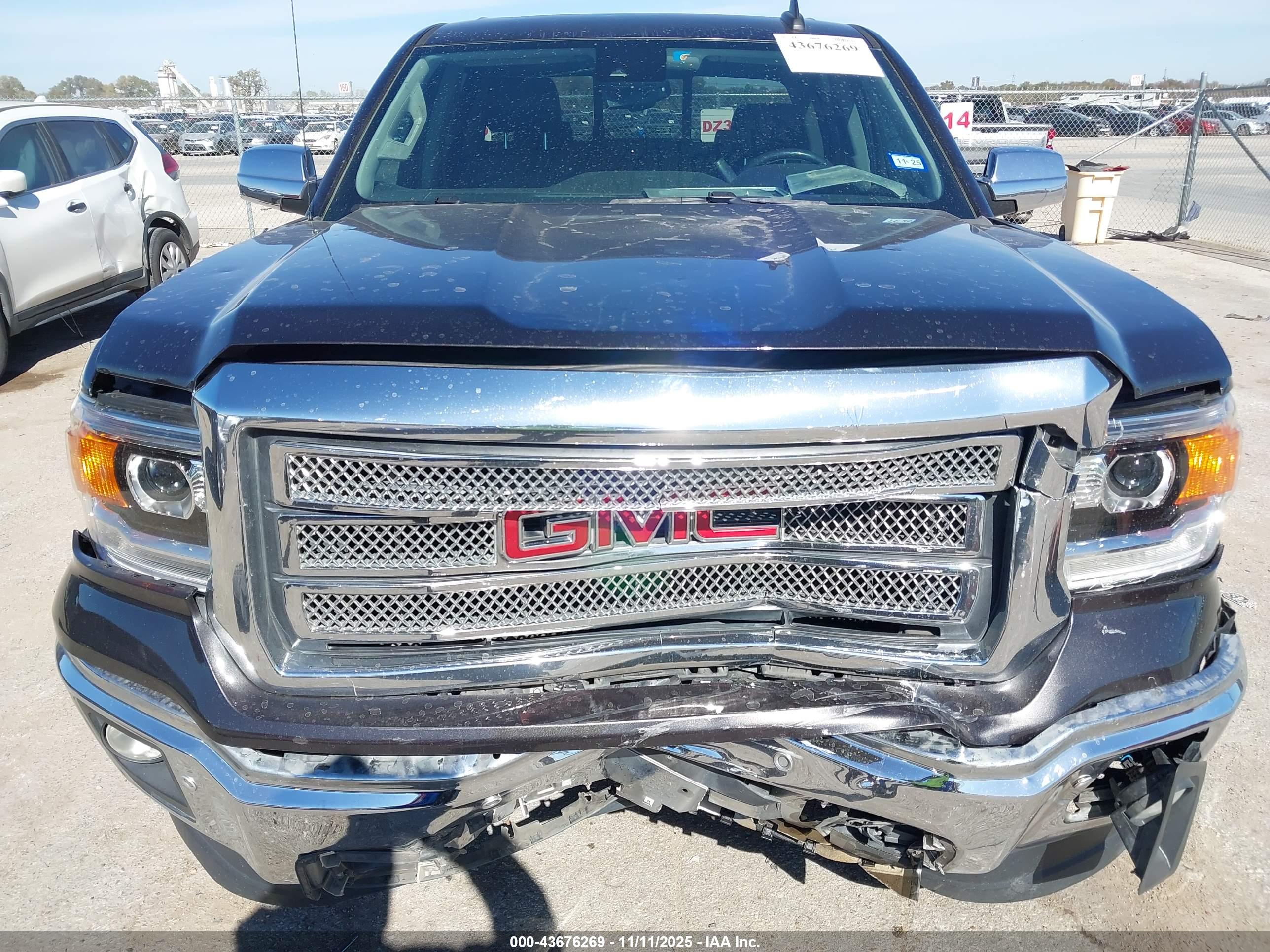 GMC SIERRA image 6