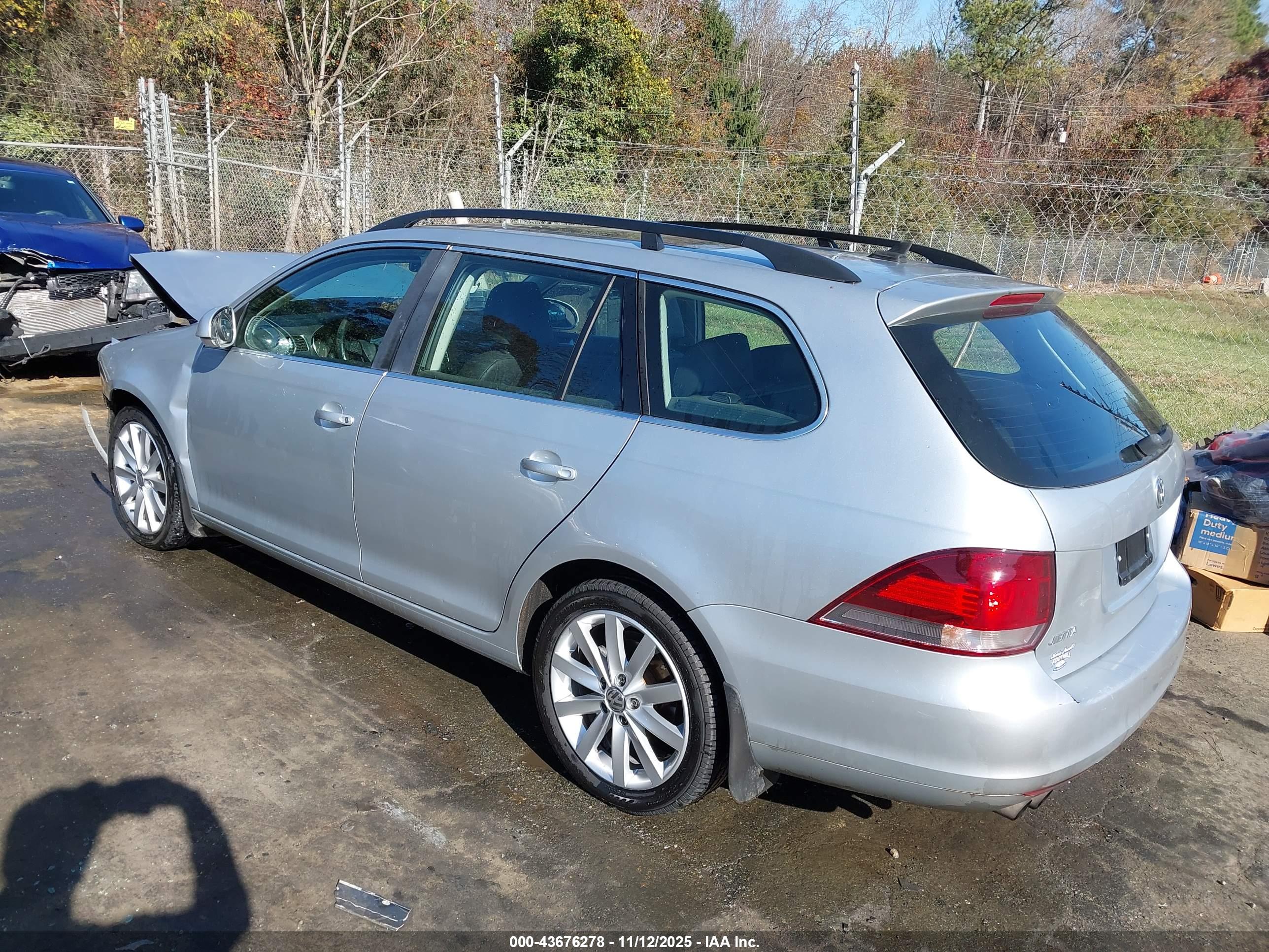 VOLKSWAGEN JETTA image 3