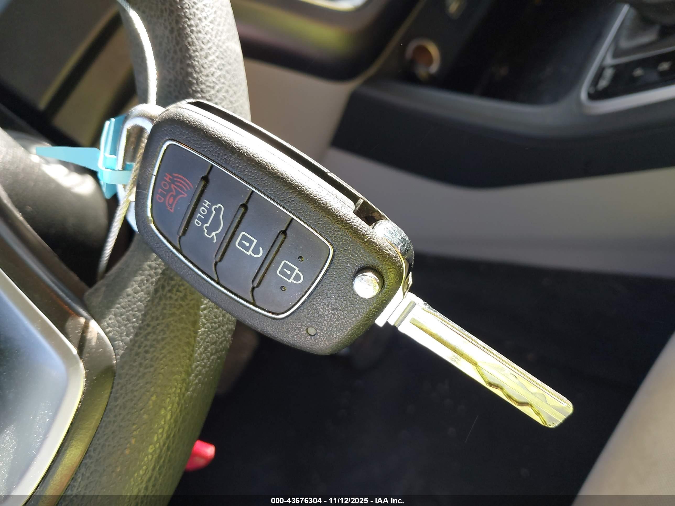 HYUNDAI SONATA image 11