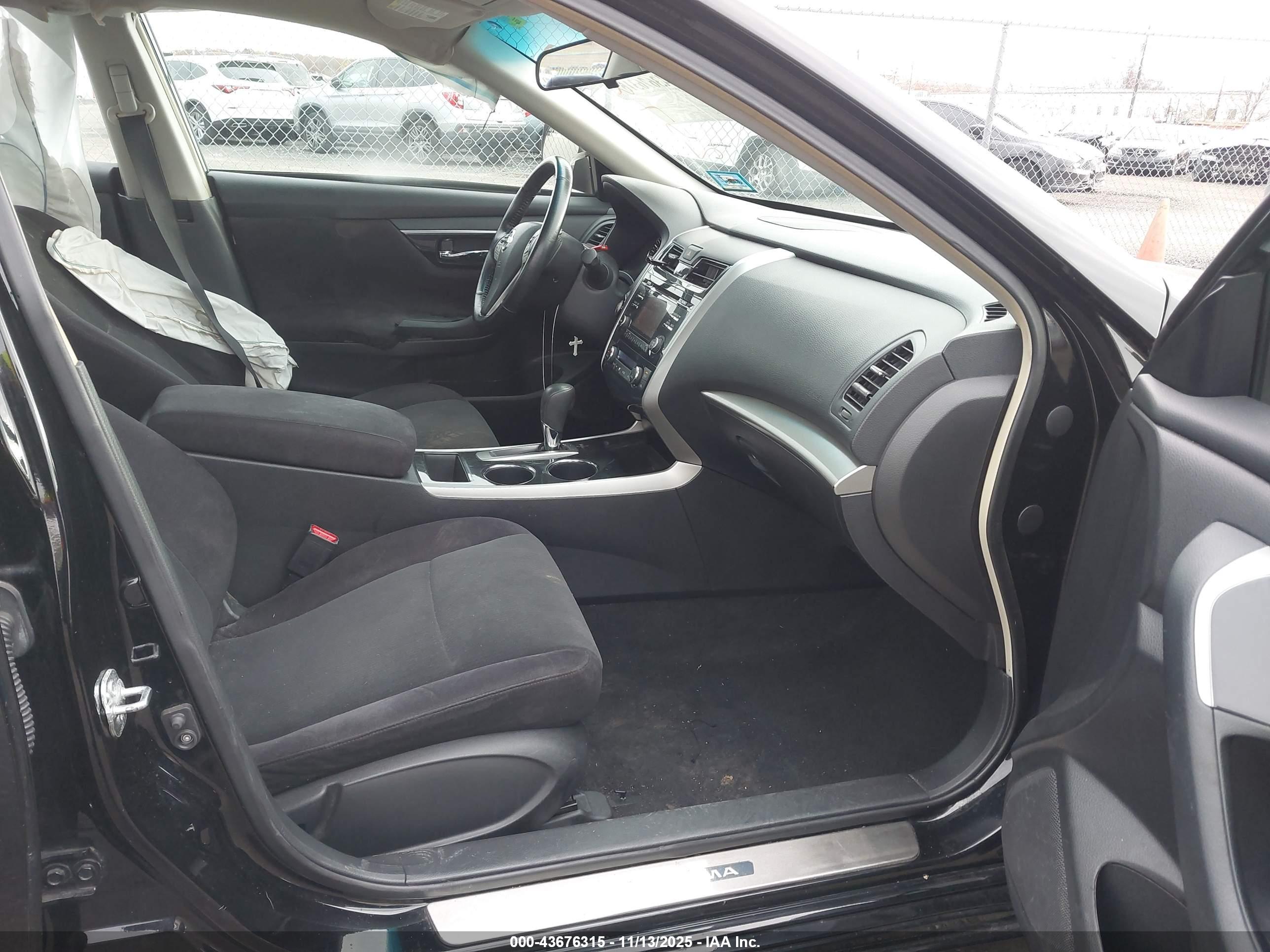 NISSAN ALTIMA image 5
