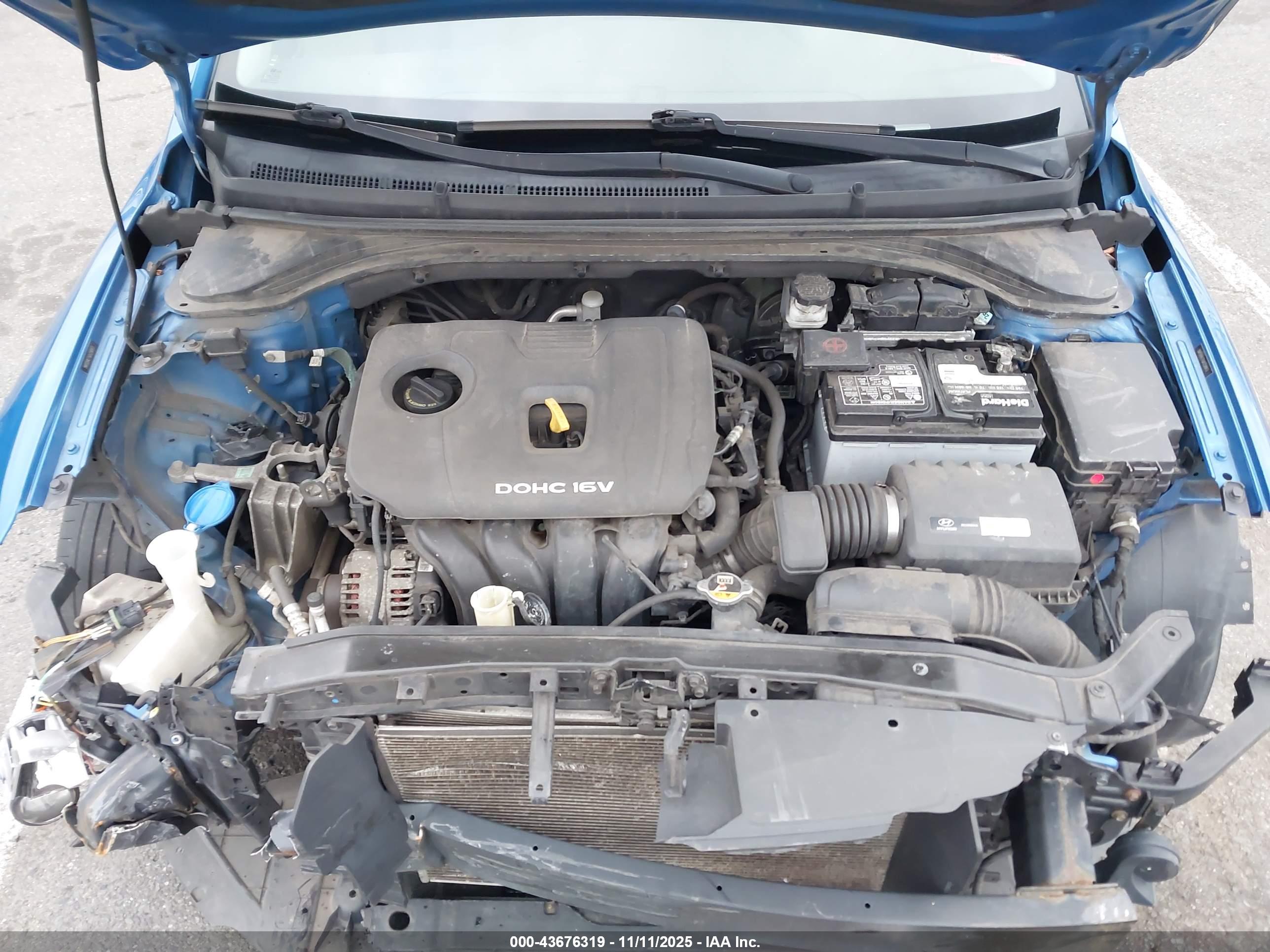 HYUNDAI ELANTRA image 10