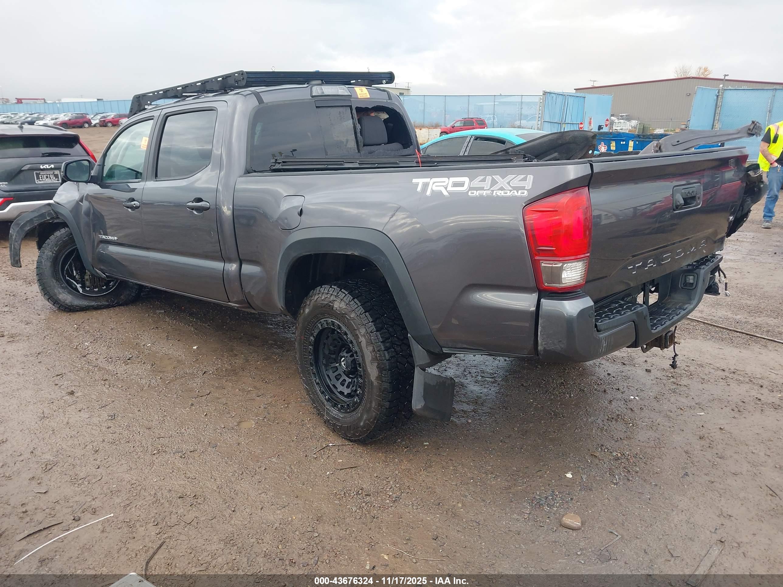 TOYOTA TACOMA image 3