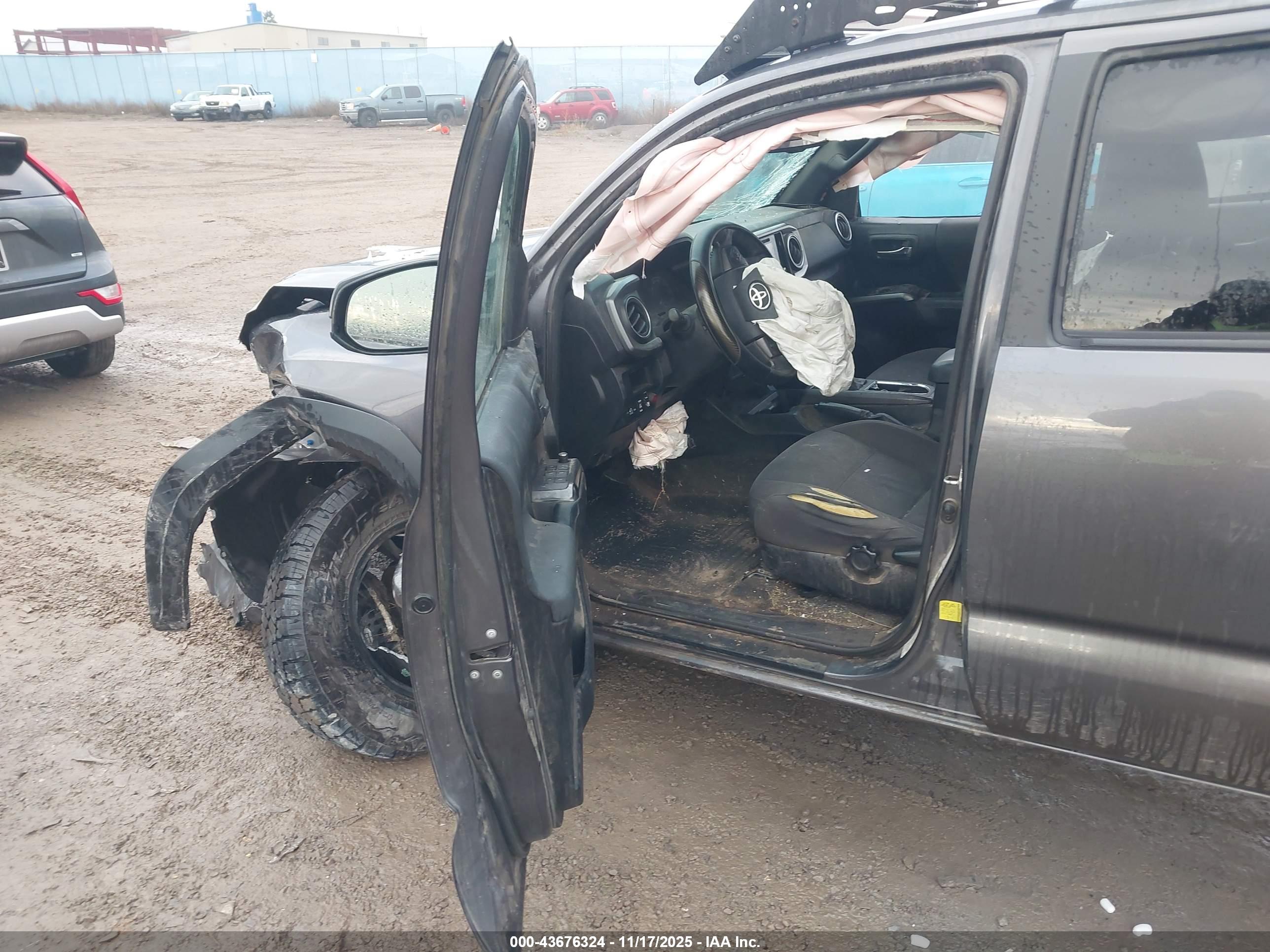 TOYOTA TACOMA image 5