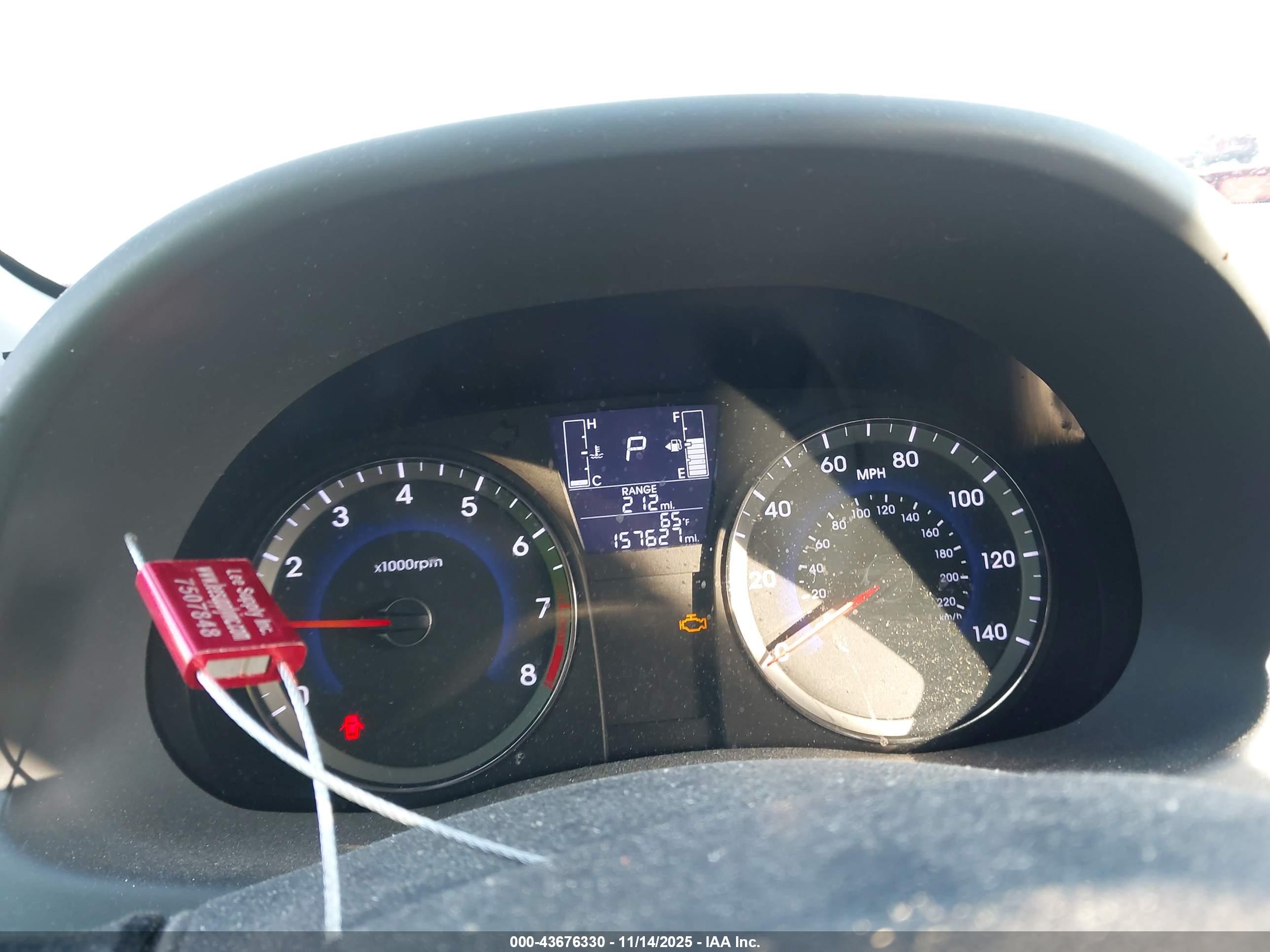 HYUNDAI ACCENT image 7