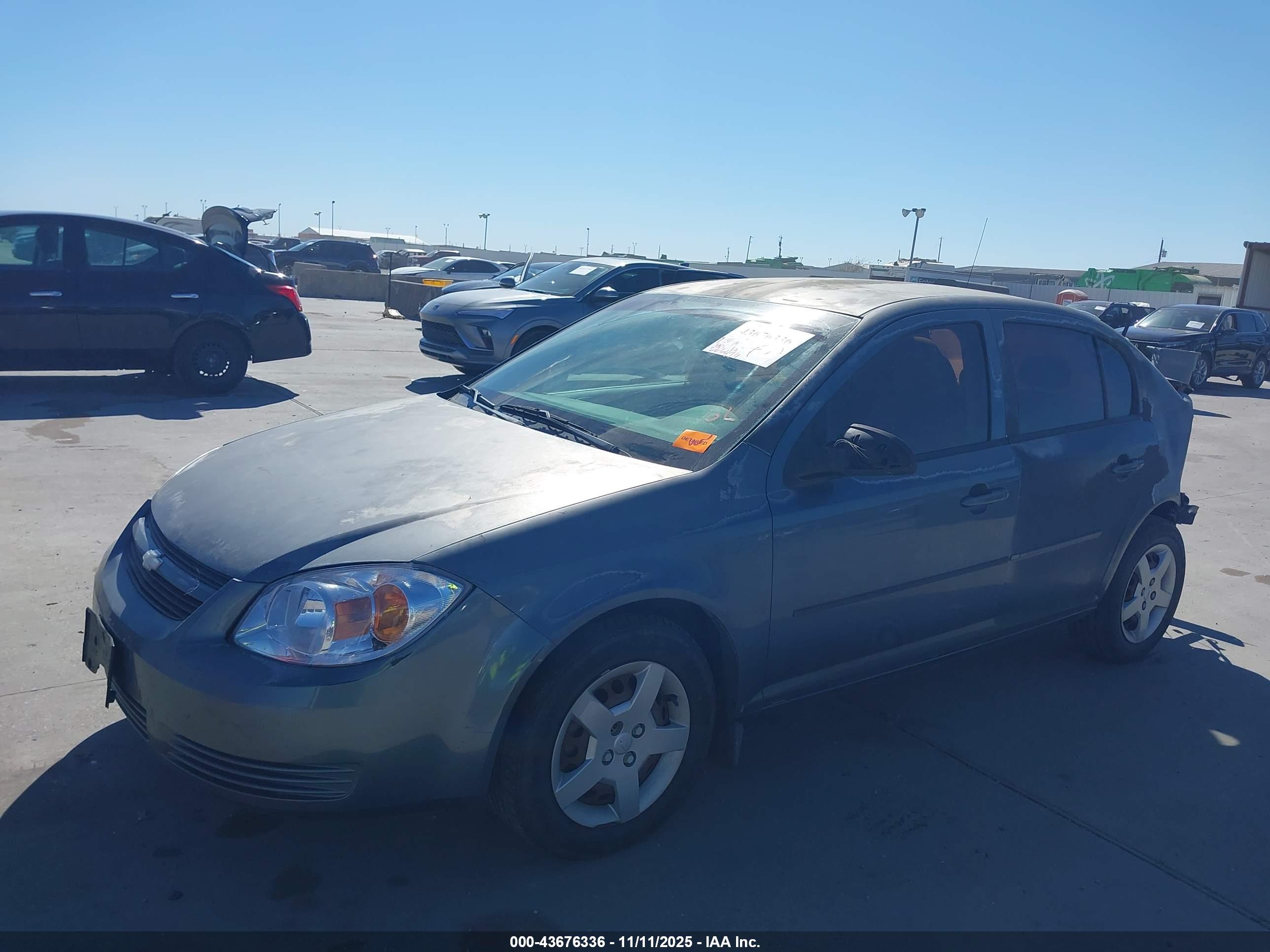 CHEVROLET COBALT image 2