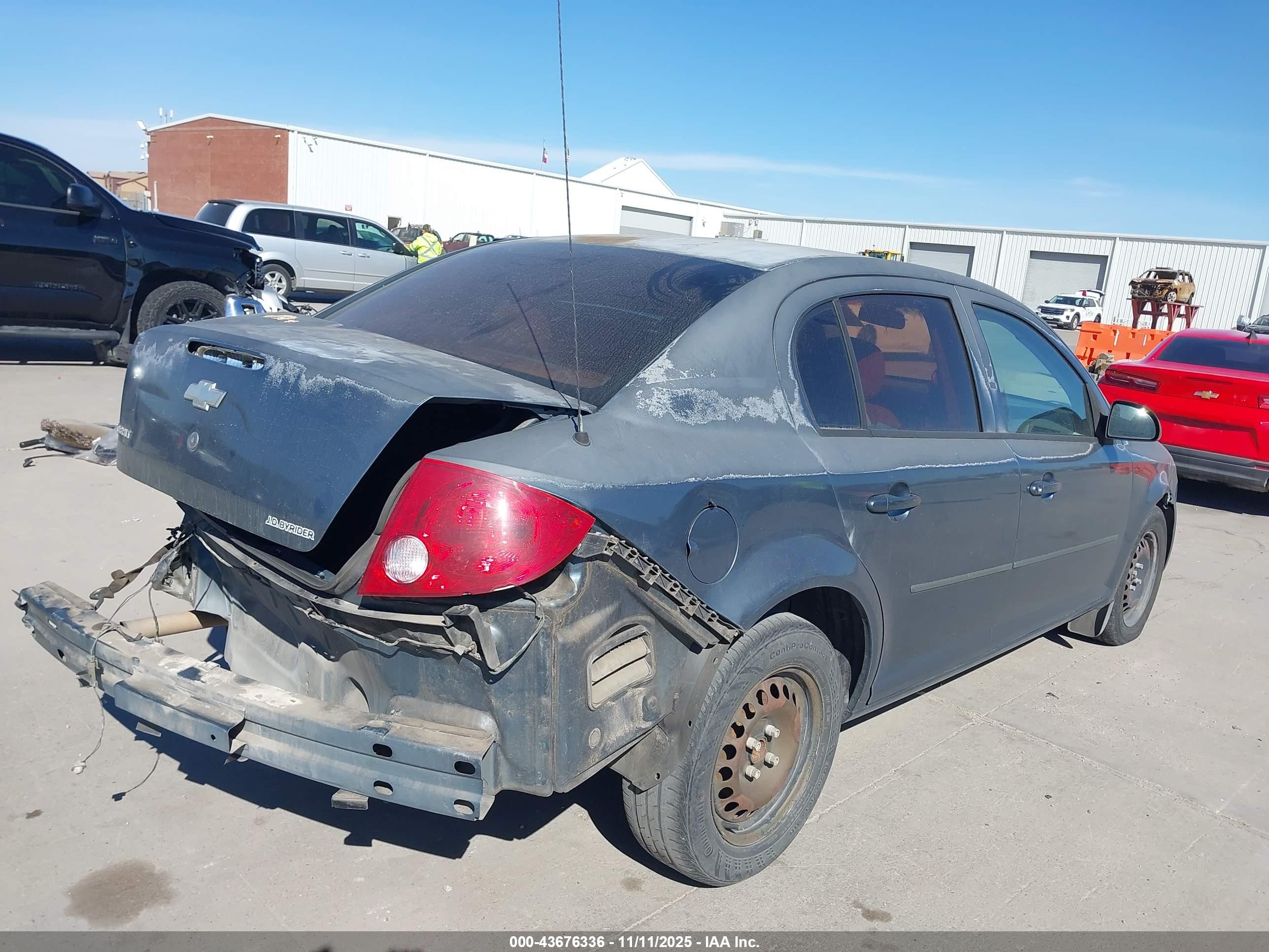 CHEVROLET COBALT image 4