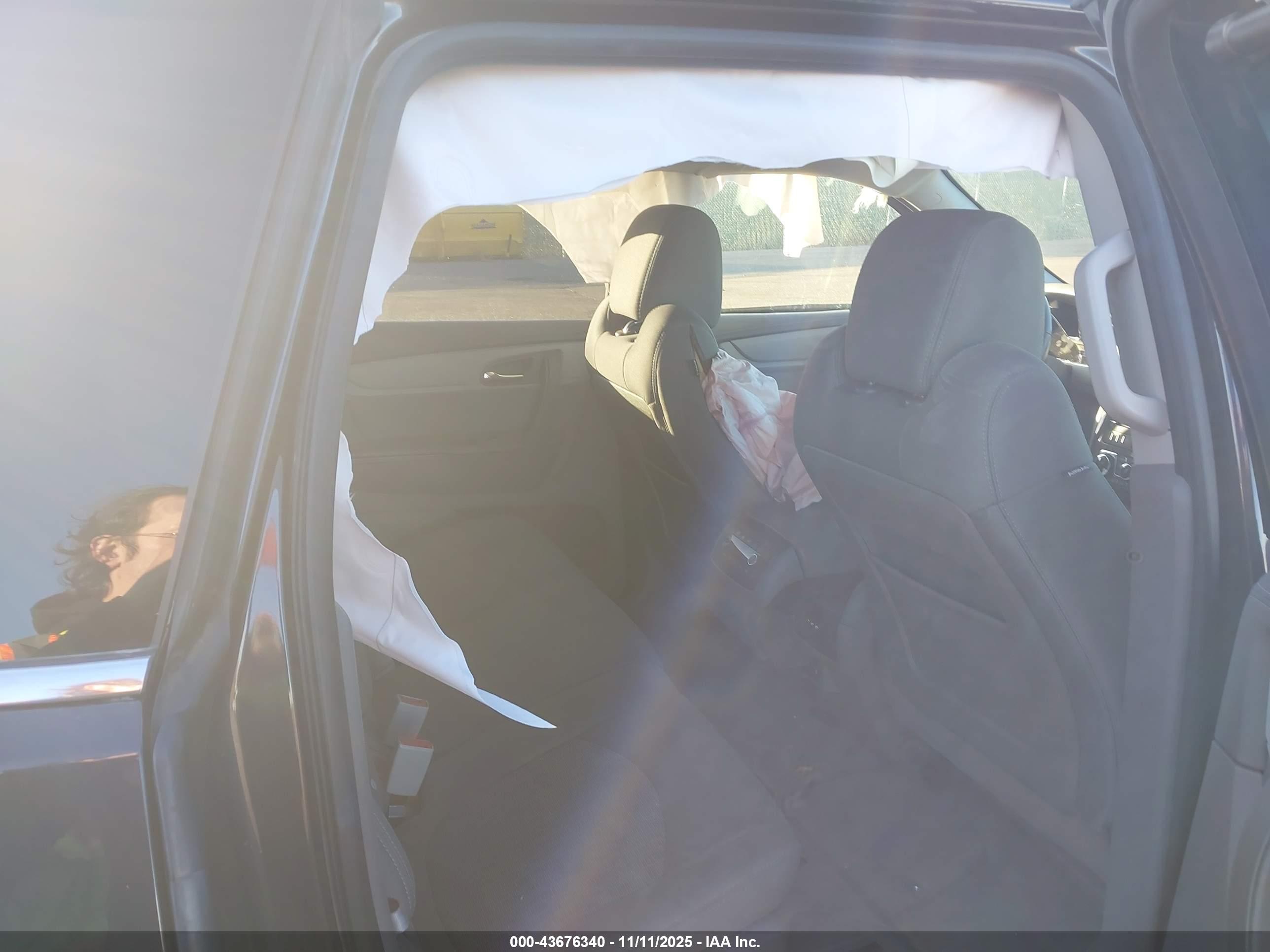 CHEVROLET TRAVERSE image 8