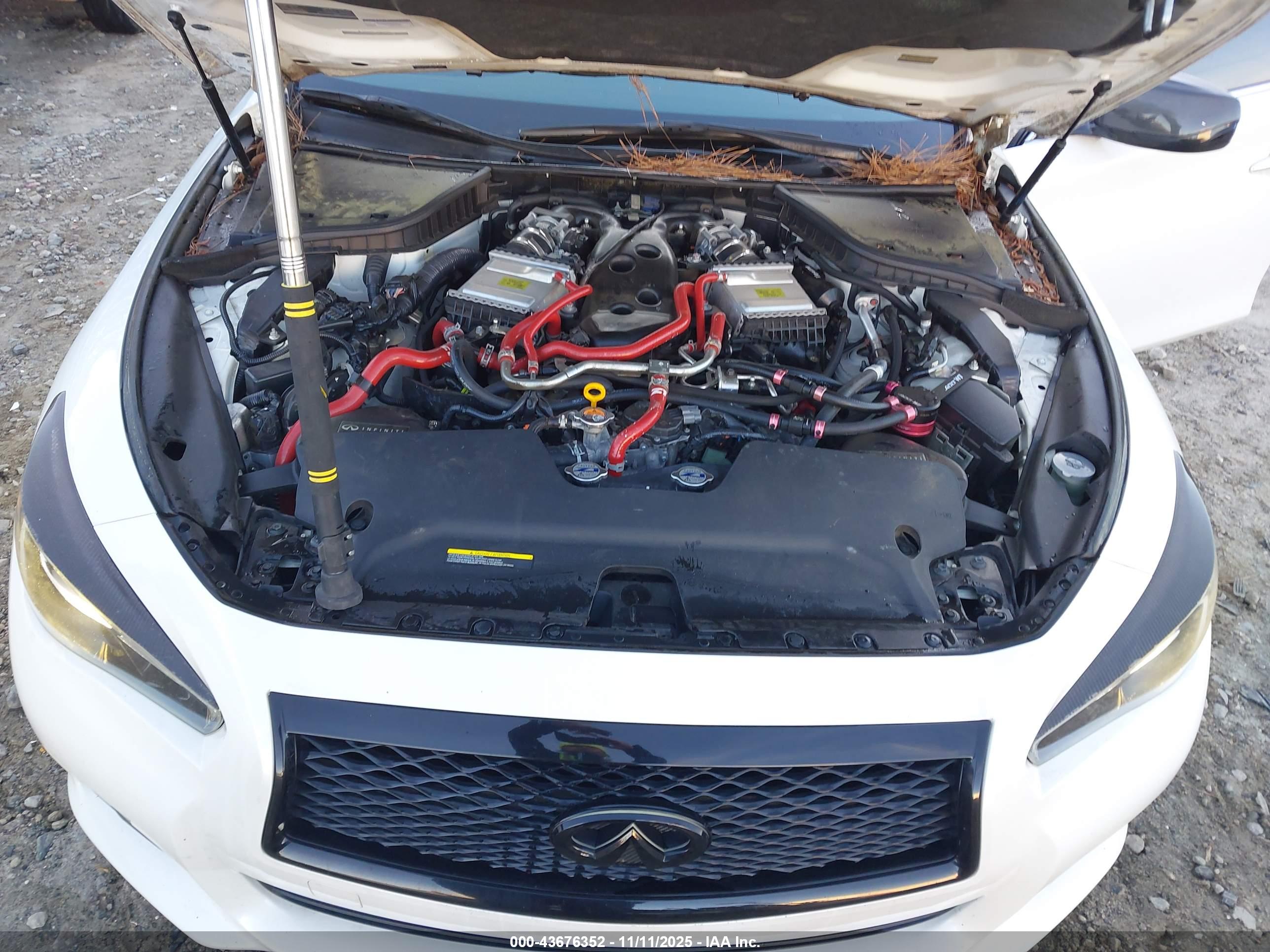 INFINITI Q50 image 10