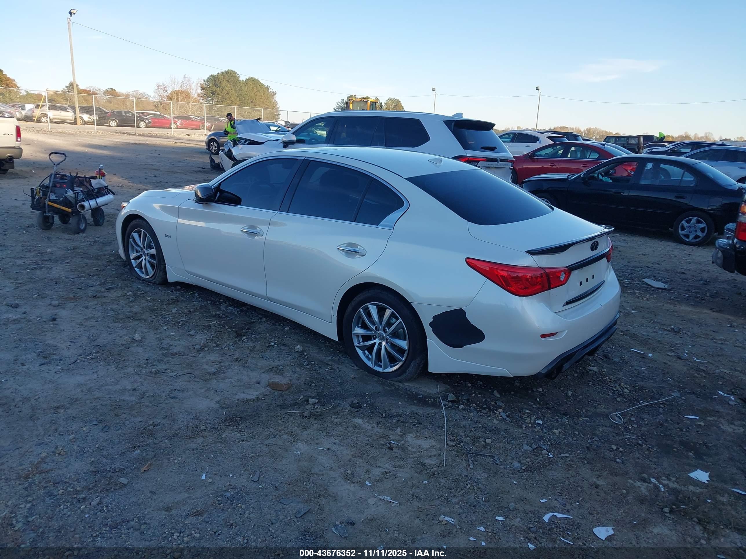 INFINITI Q50 image 3