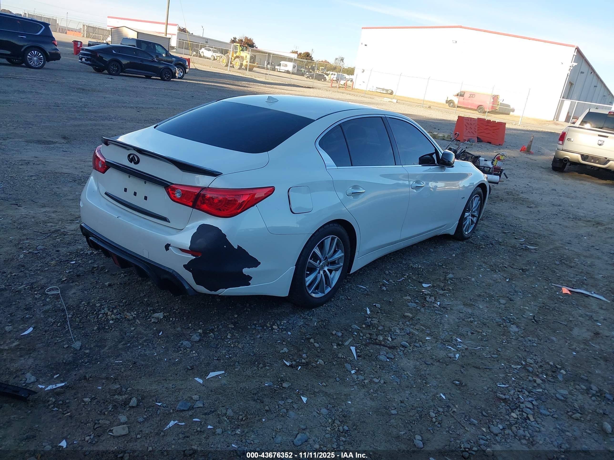INFINITI Q50 image 4
