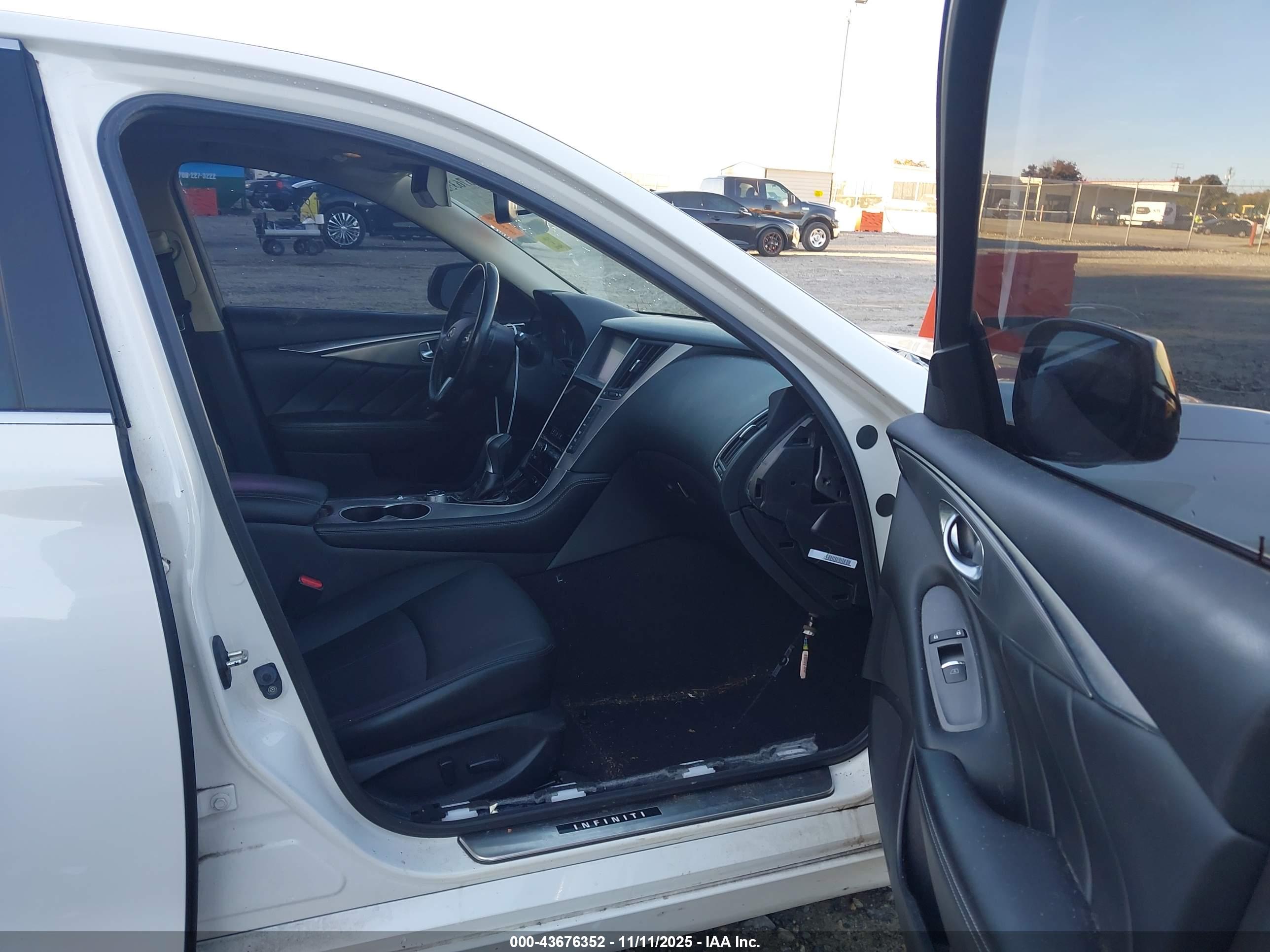 INFINITI Q50 image 5