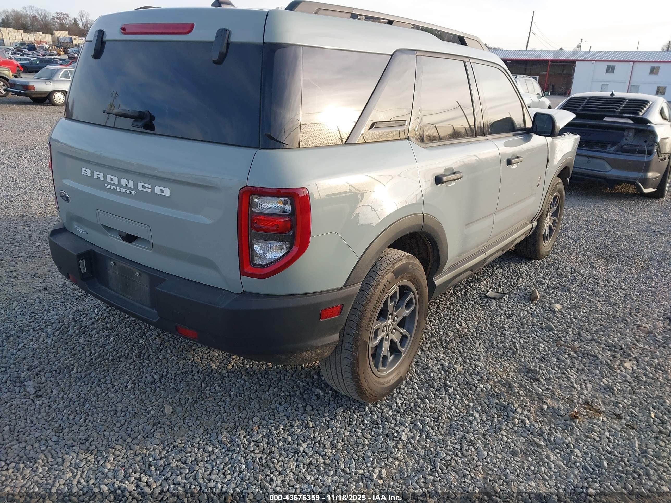 FORD BRONCO image 4