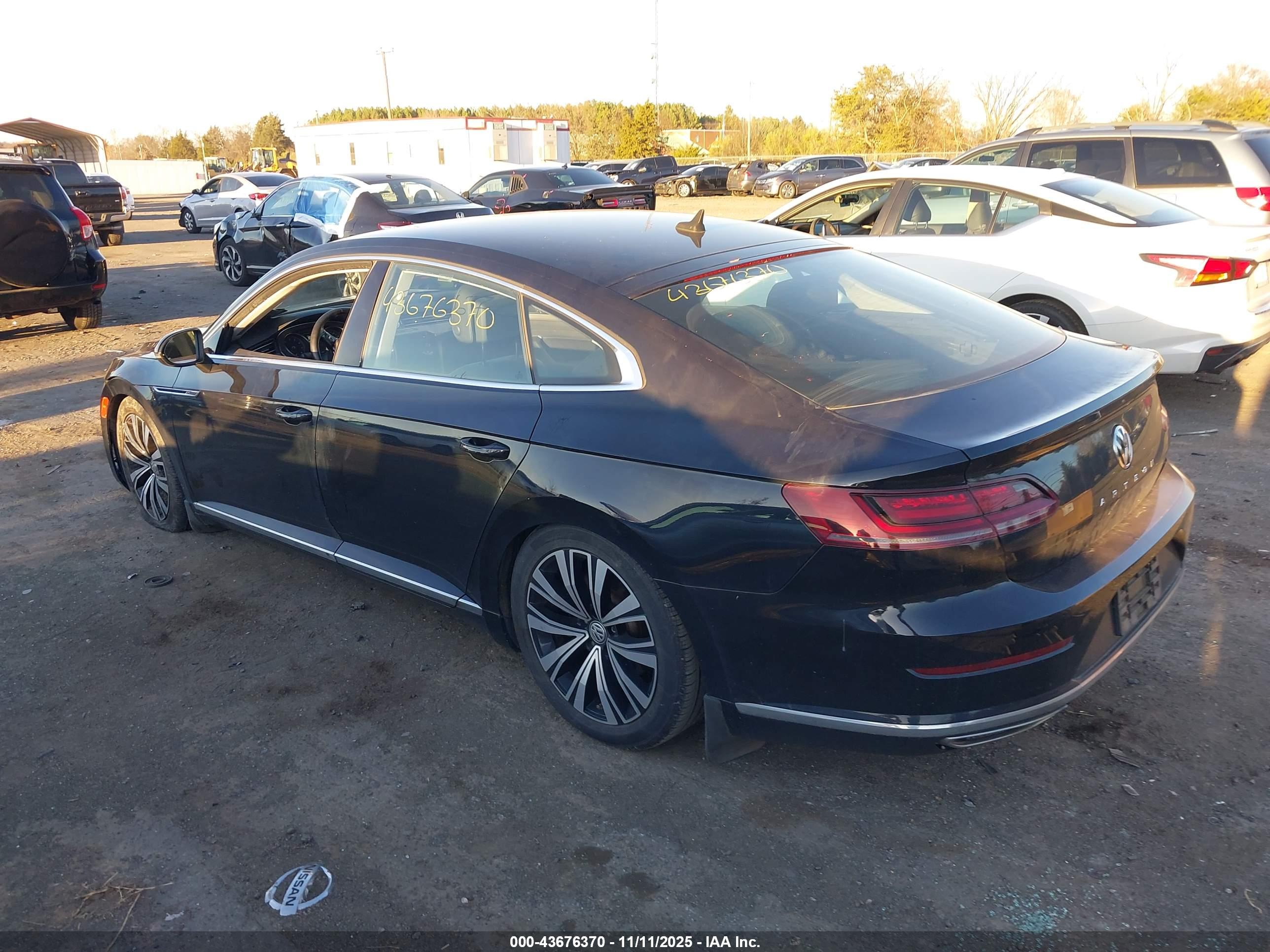VOLKSWAGEN ARTEON image 3