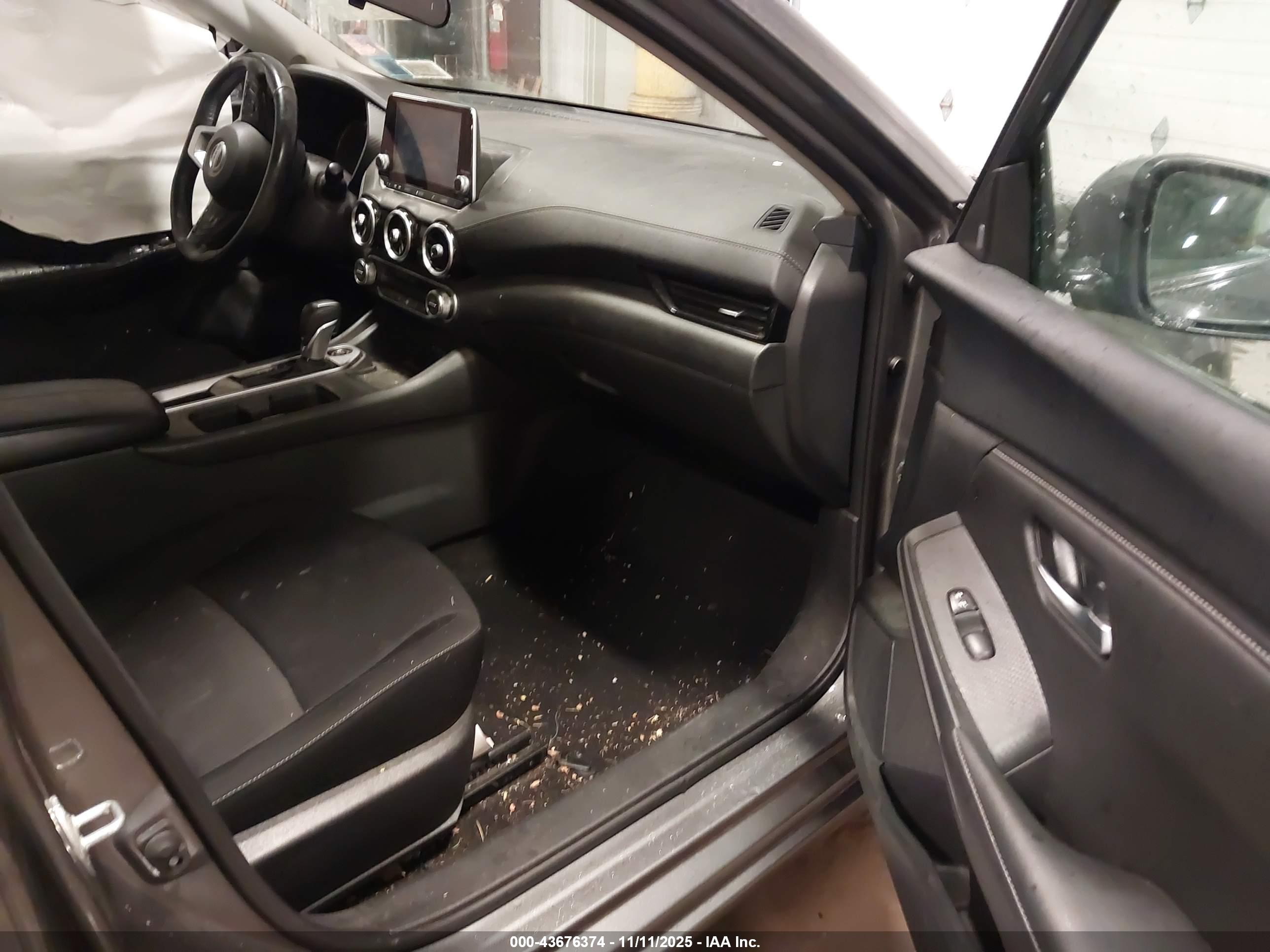 NISSAN SENTRA image 5