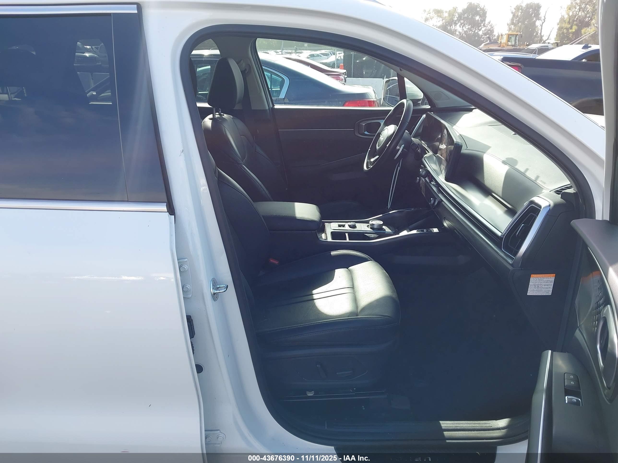 KIA SORENTO image 5