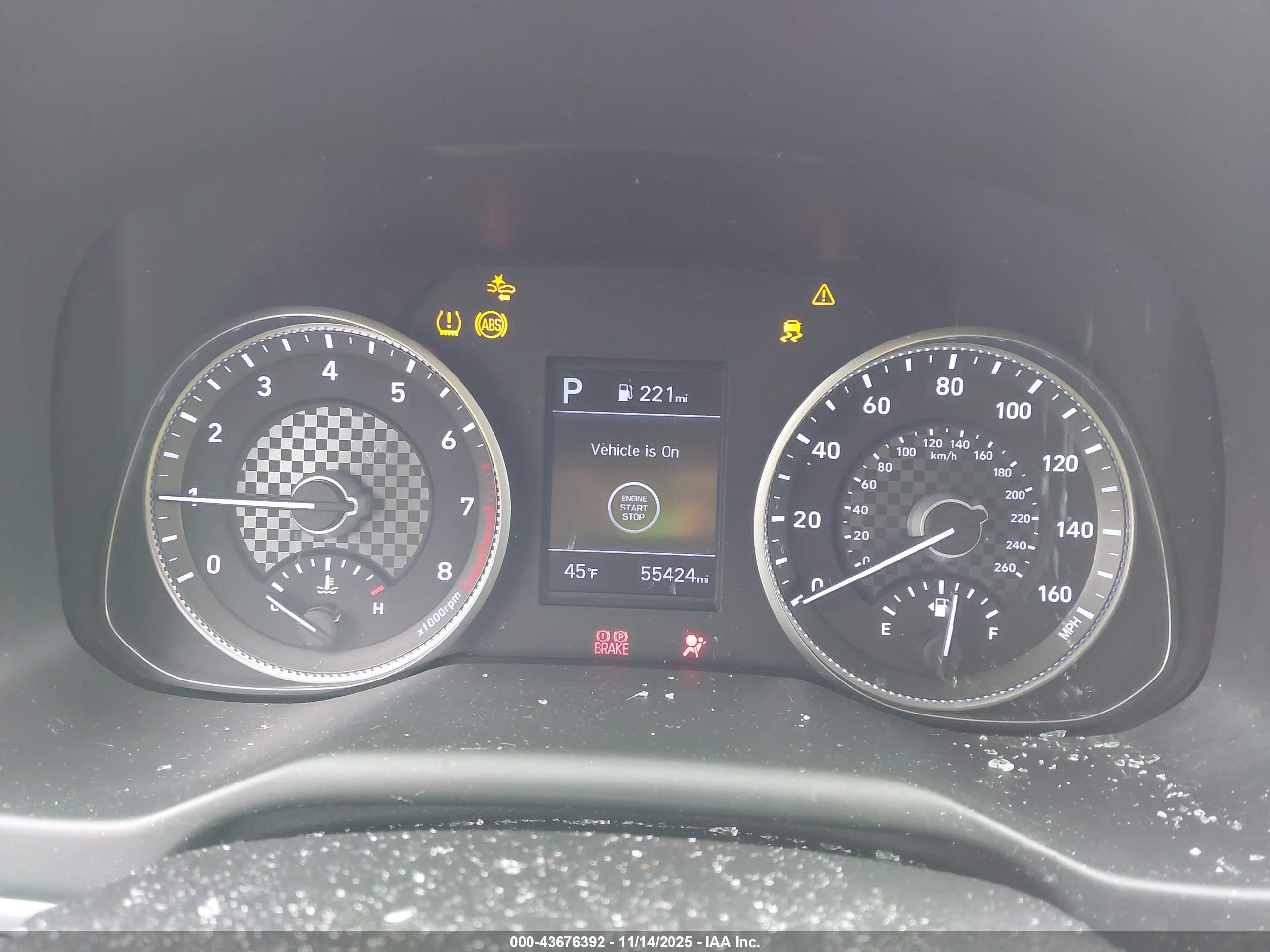 HYUNDAI ELANTRA image 7