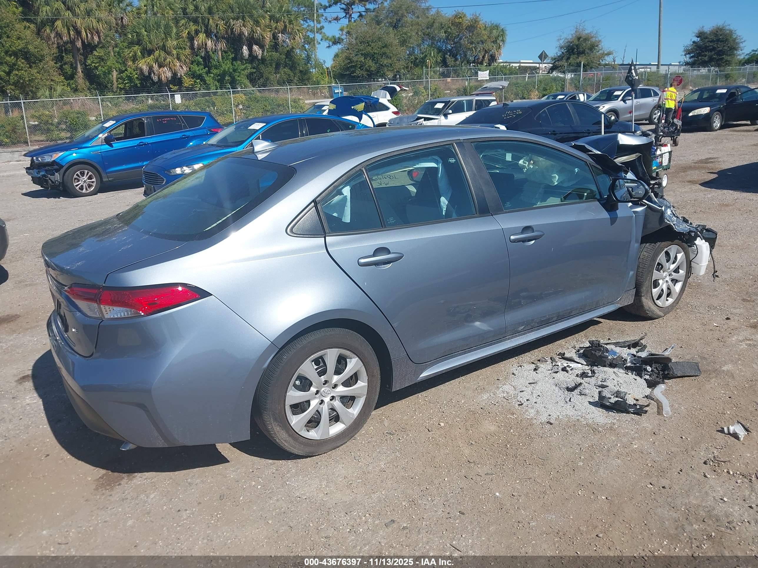 TOYOTA COROLLA image 4