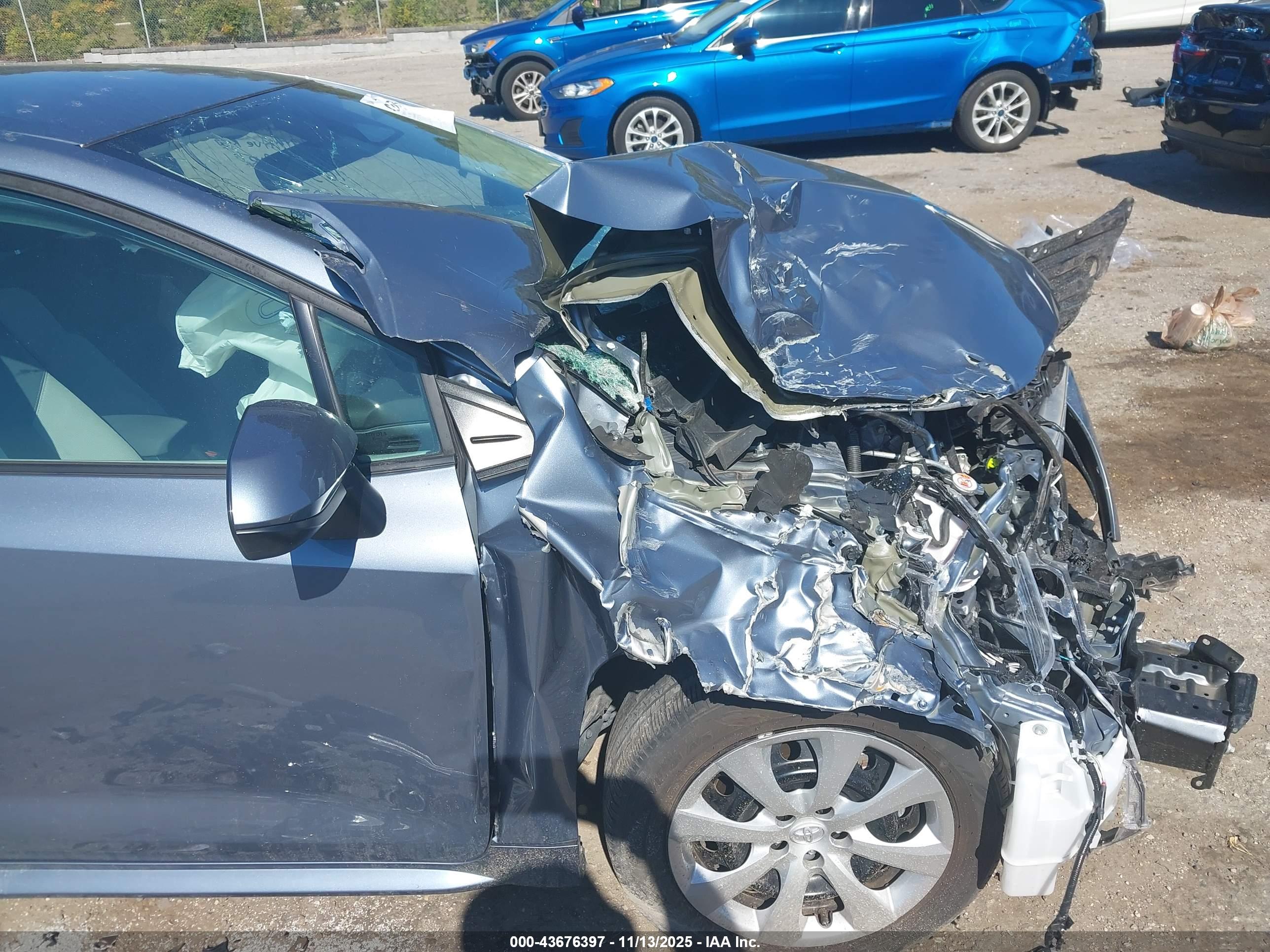 TOYOTA COROLLA image 6