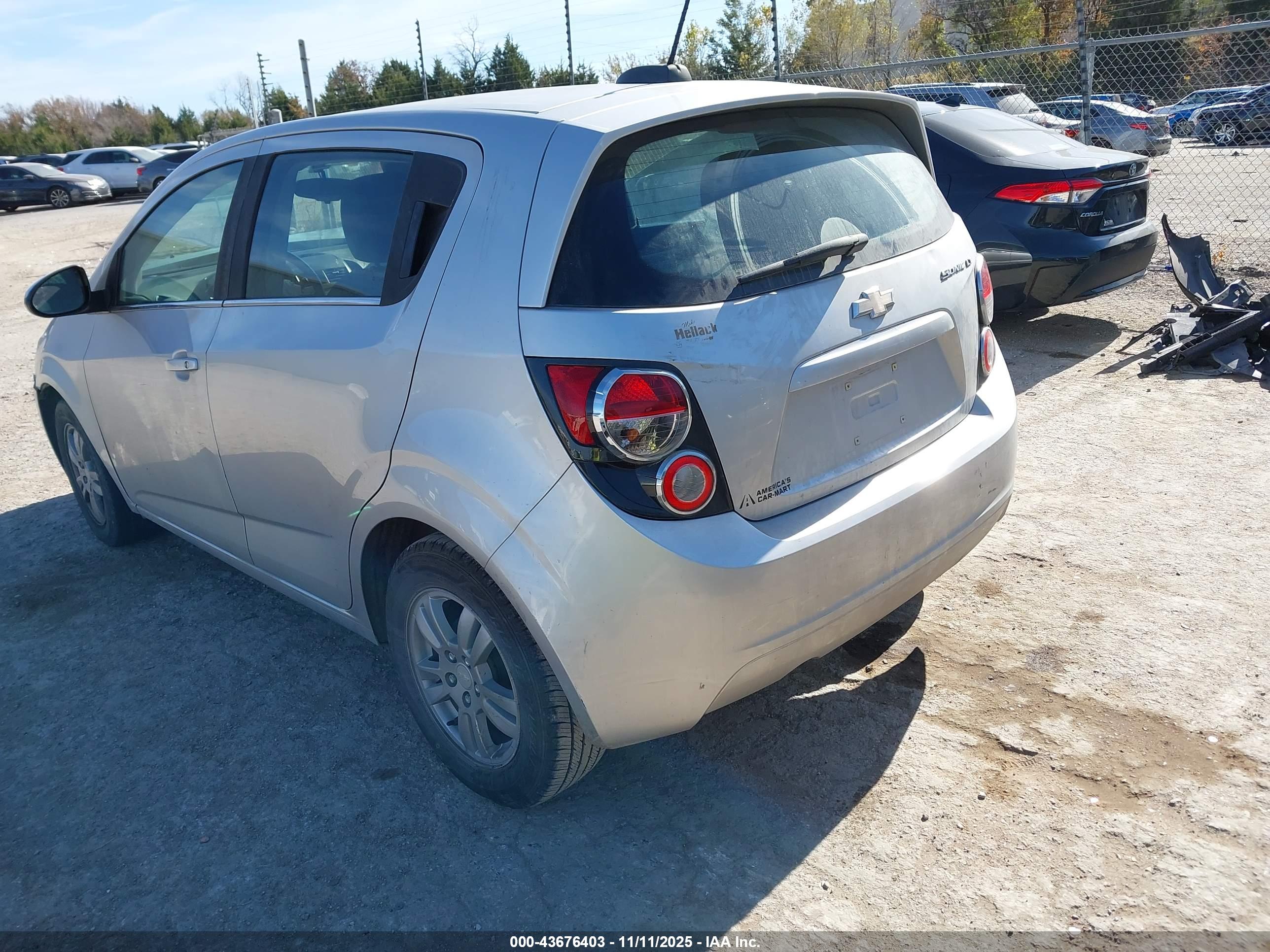 CHEVROLET SONIC image 3