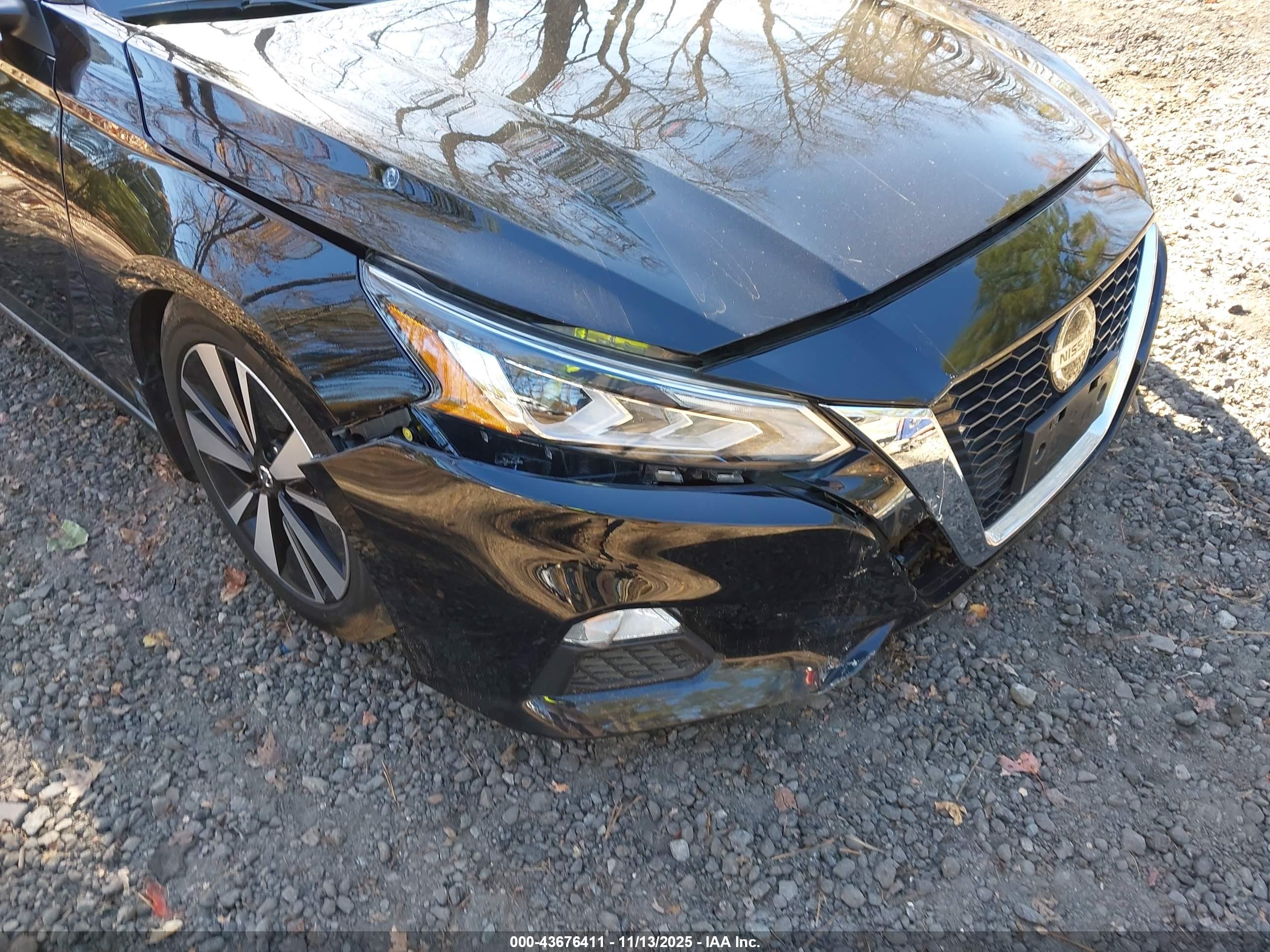 NISSAN ALTIMA image 6