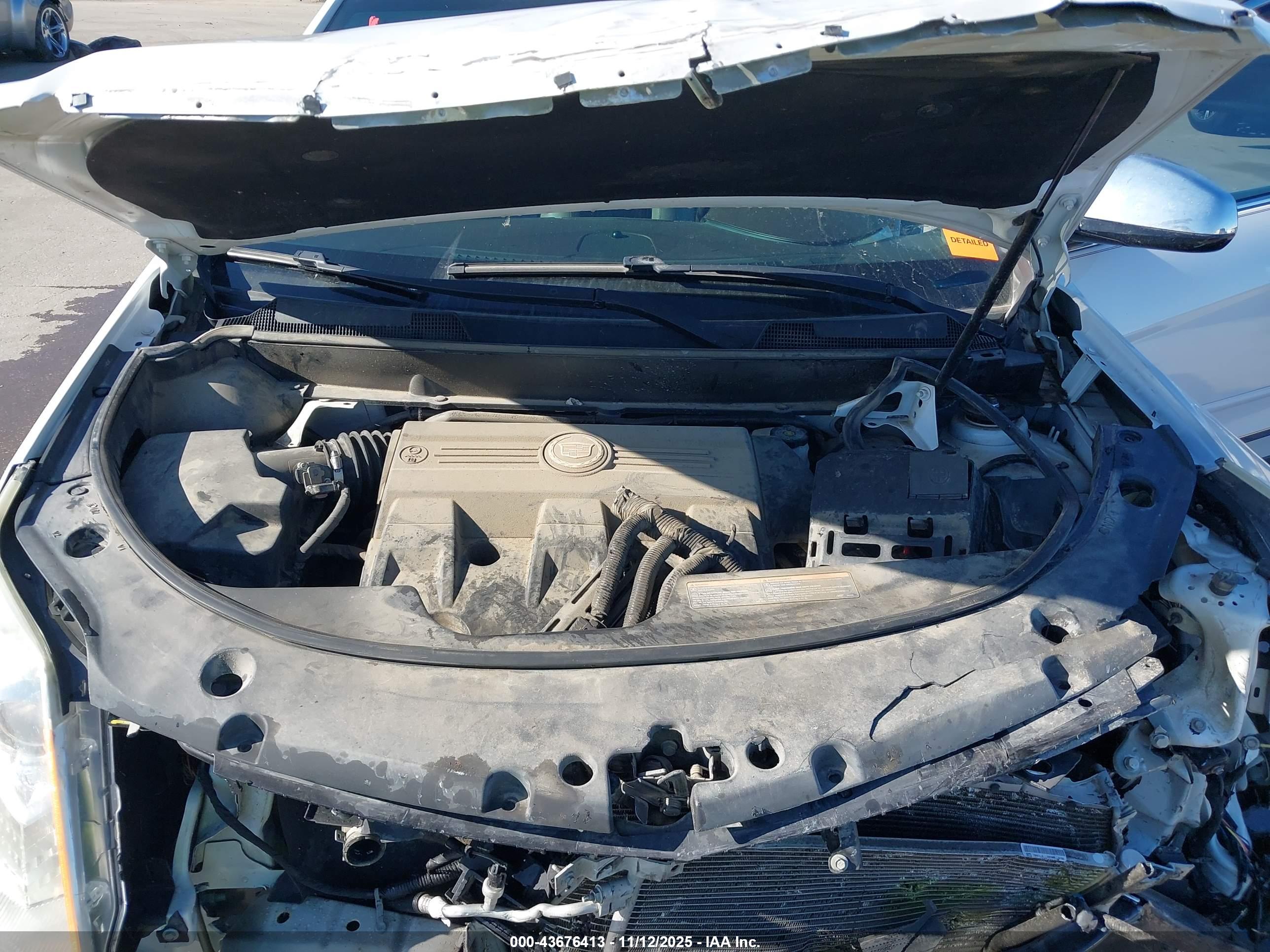 CADILLAC SRX image 10