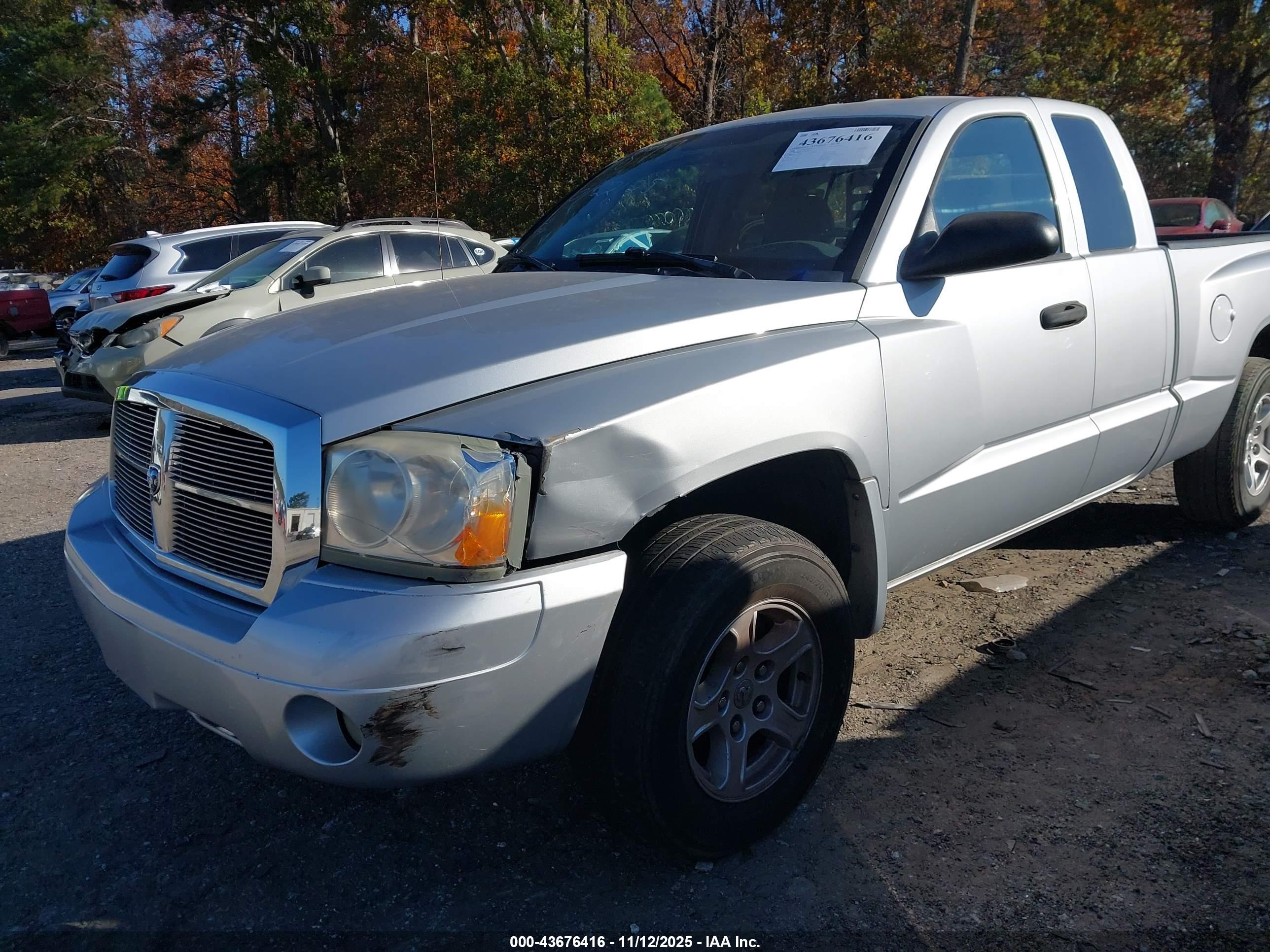 DODGE DAKOTA image 6