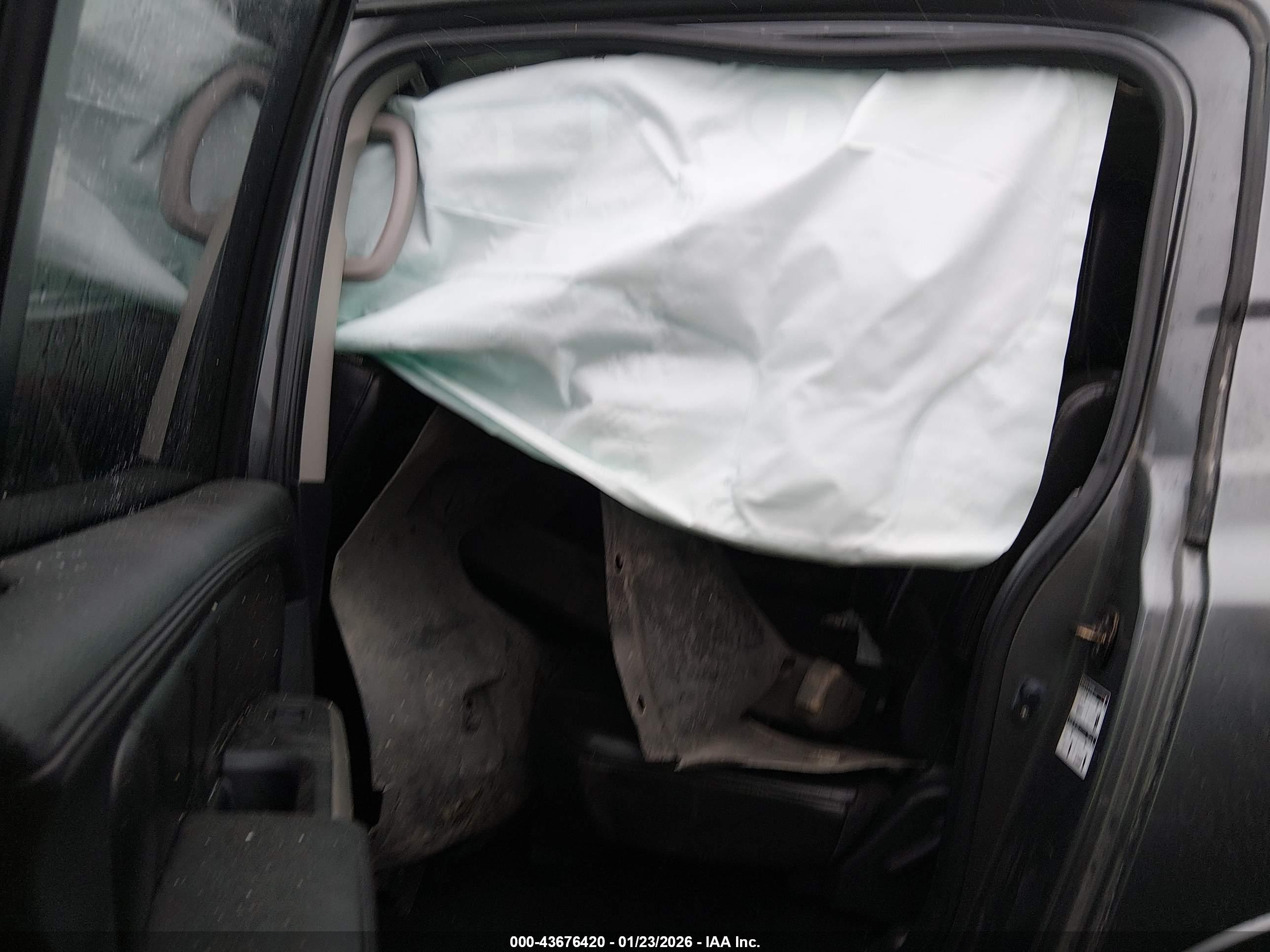 NISSAN ARMADA image 8