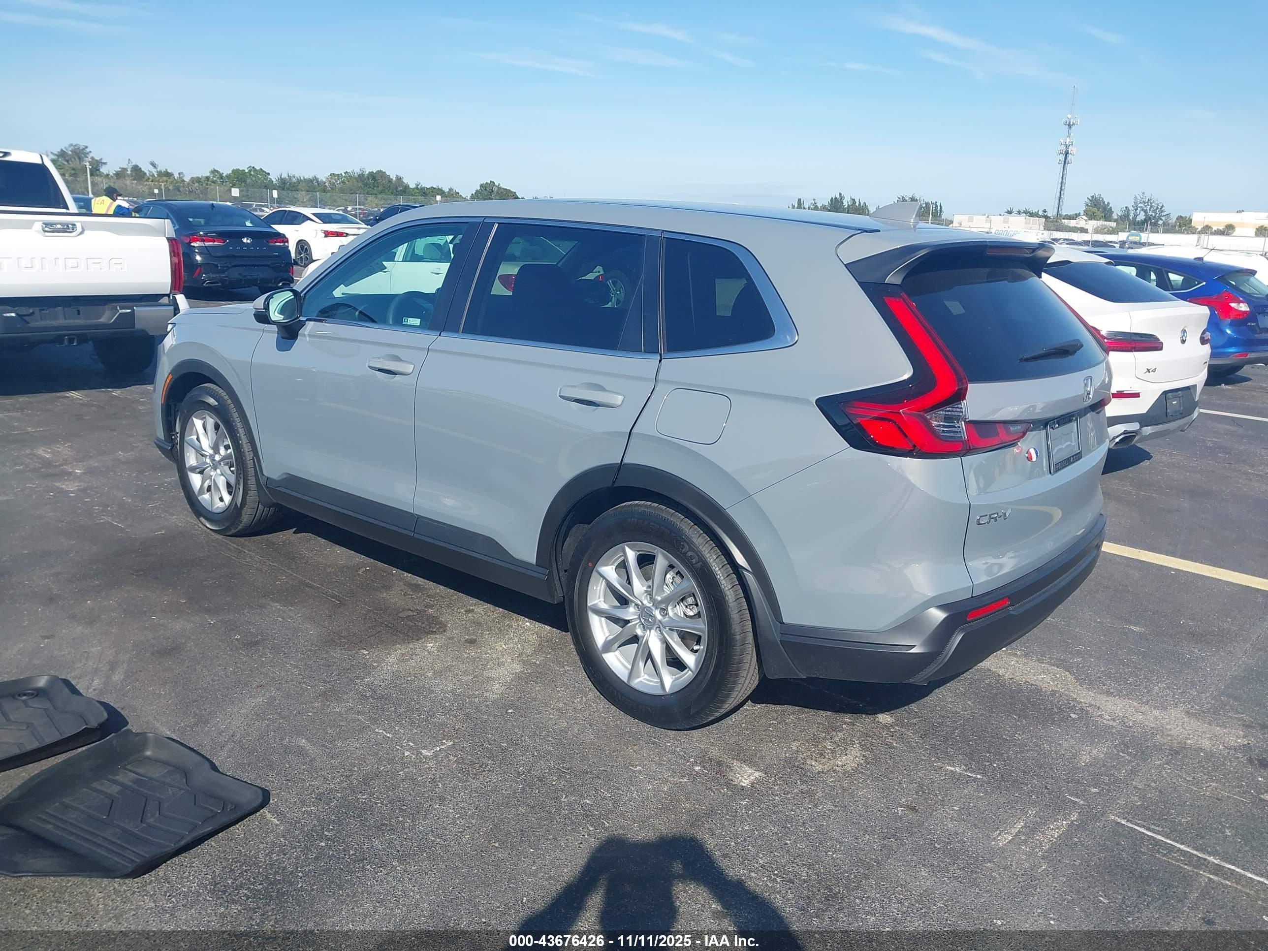HONDA CR-V image 3