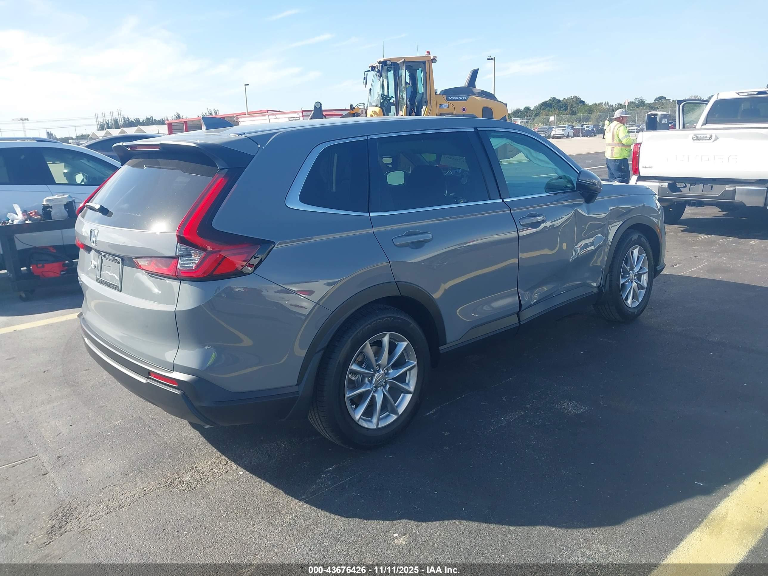 HONDA CR-V image 4