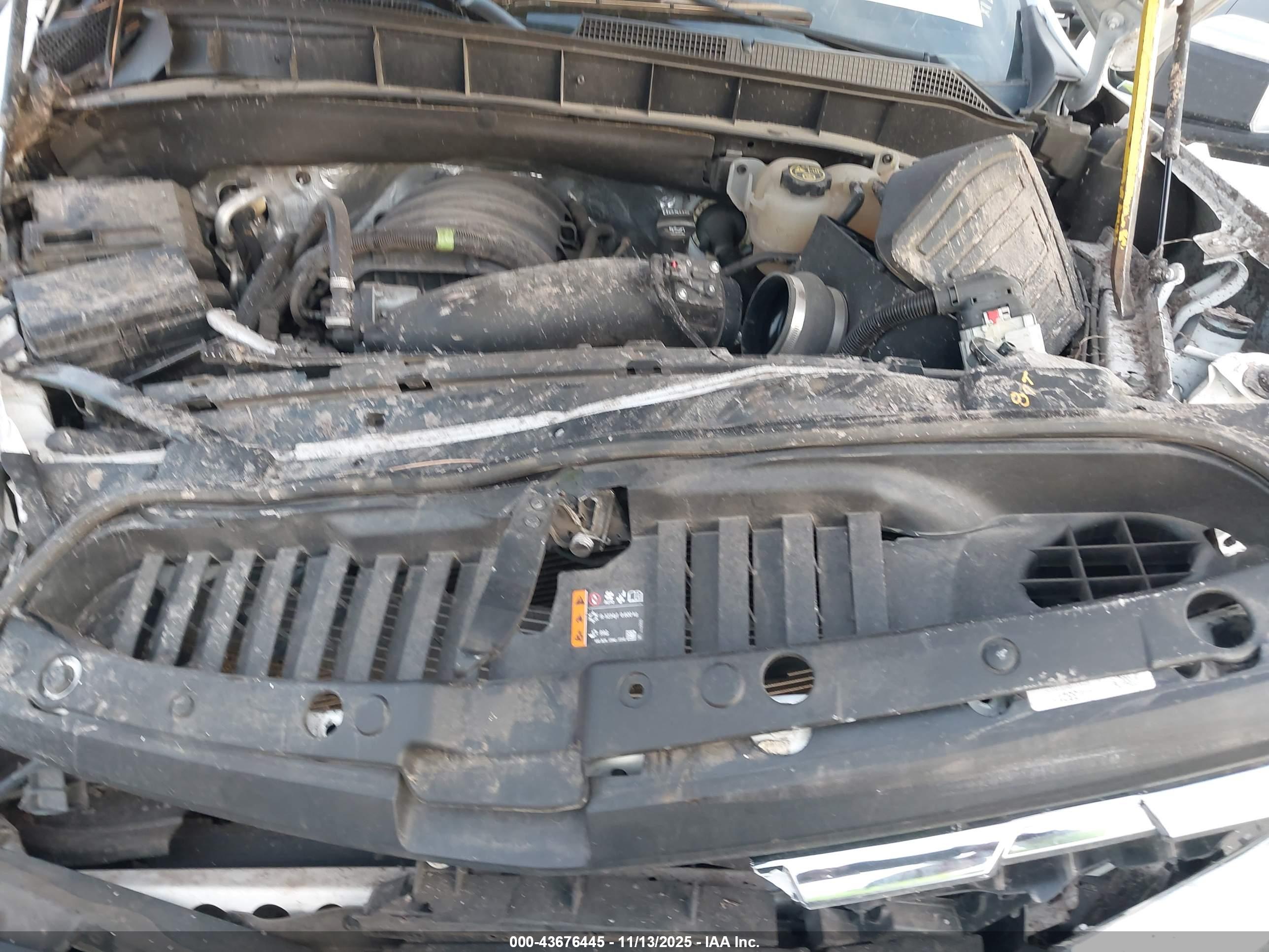 CHEVROLET SILVERADO image 10