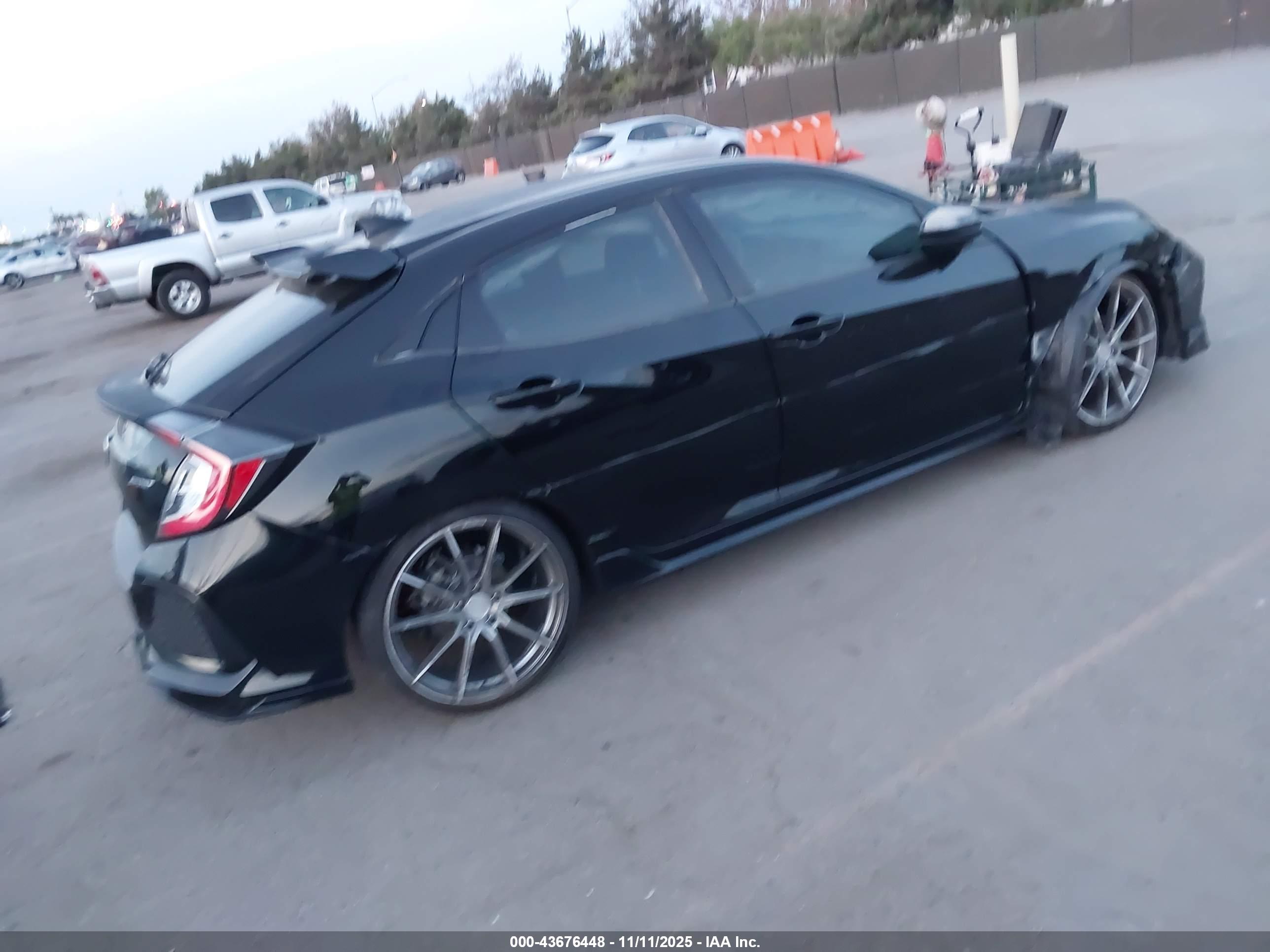 HONDA CIVIC image 4