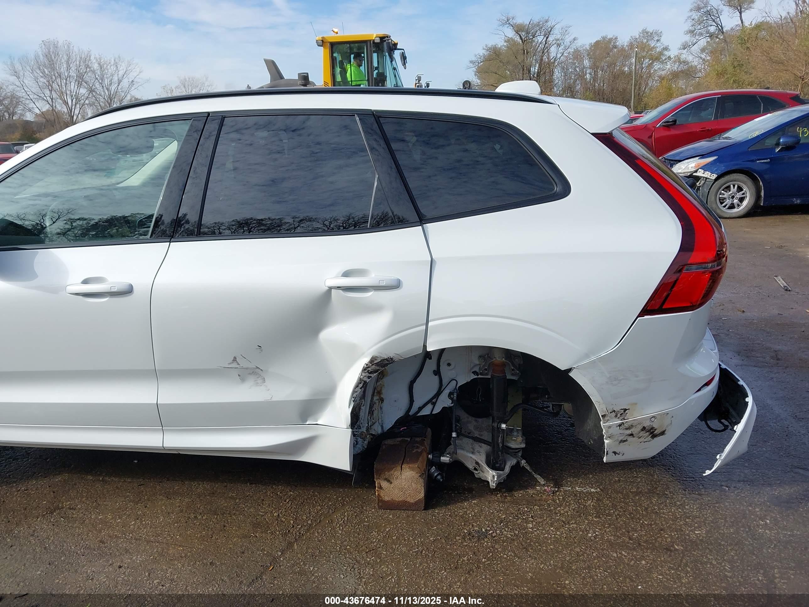VOLVO XC60 image 6