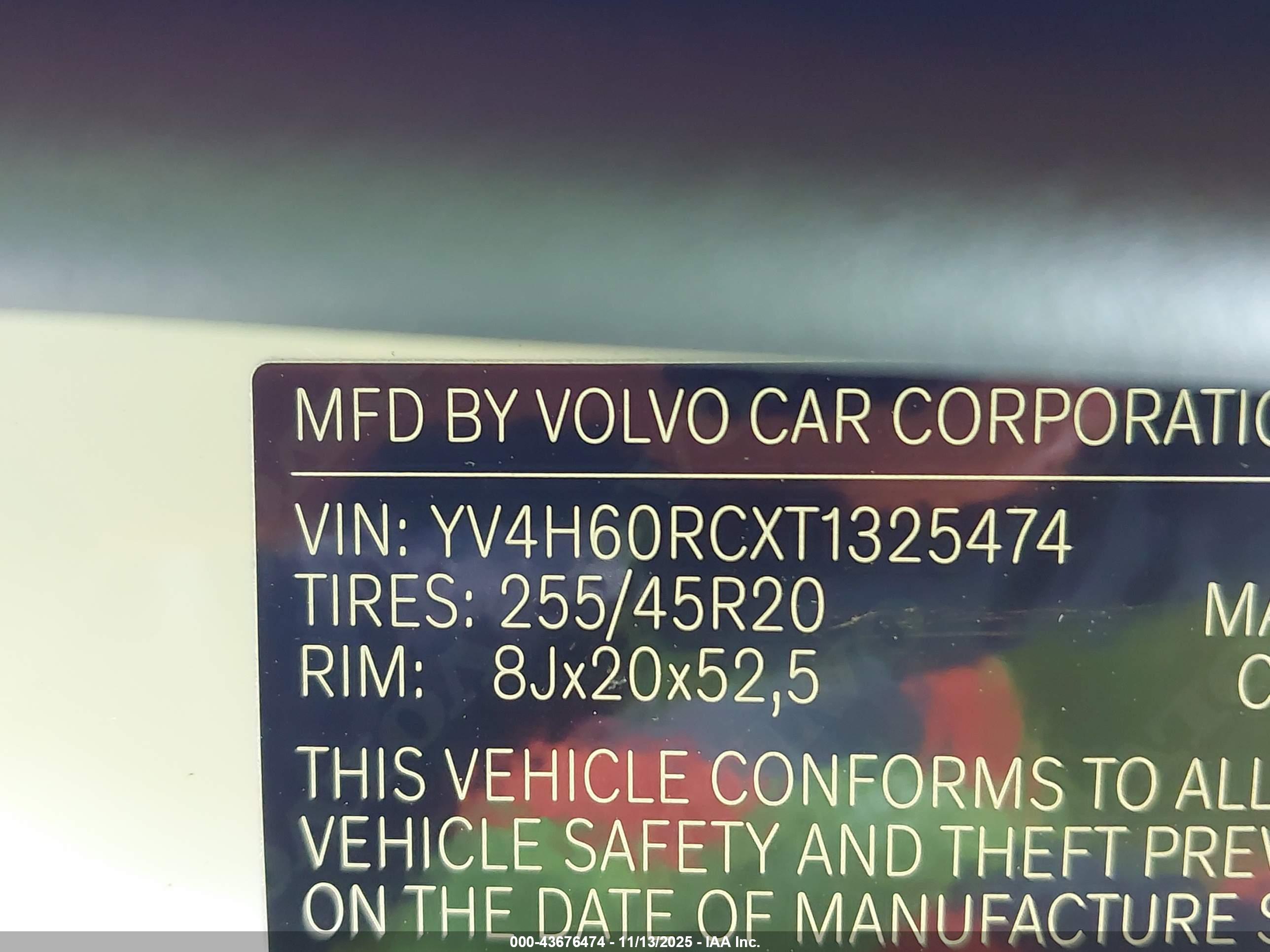 VOLVO XC60 image 9
