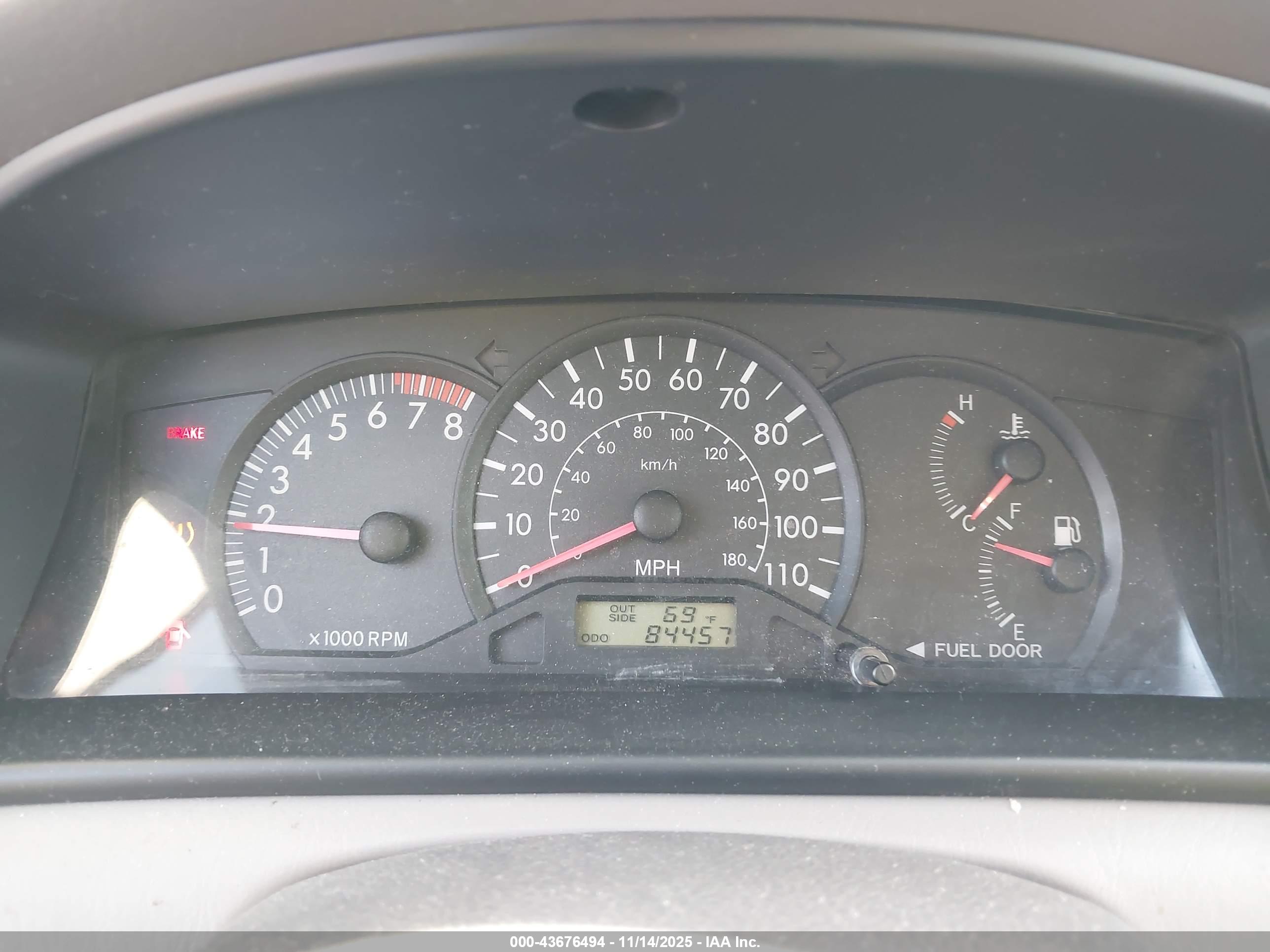 TOYOTA COROLLA image 7