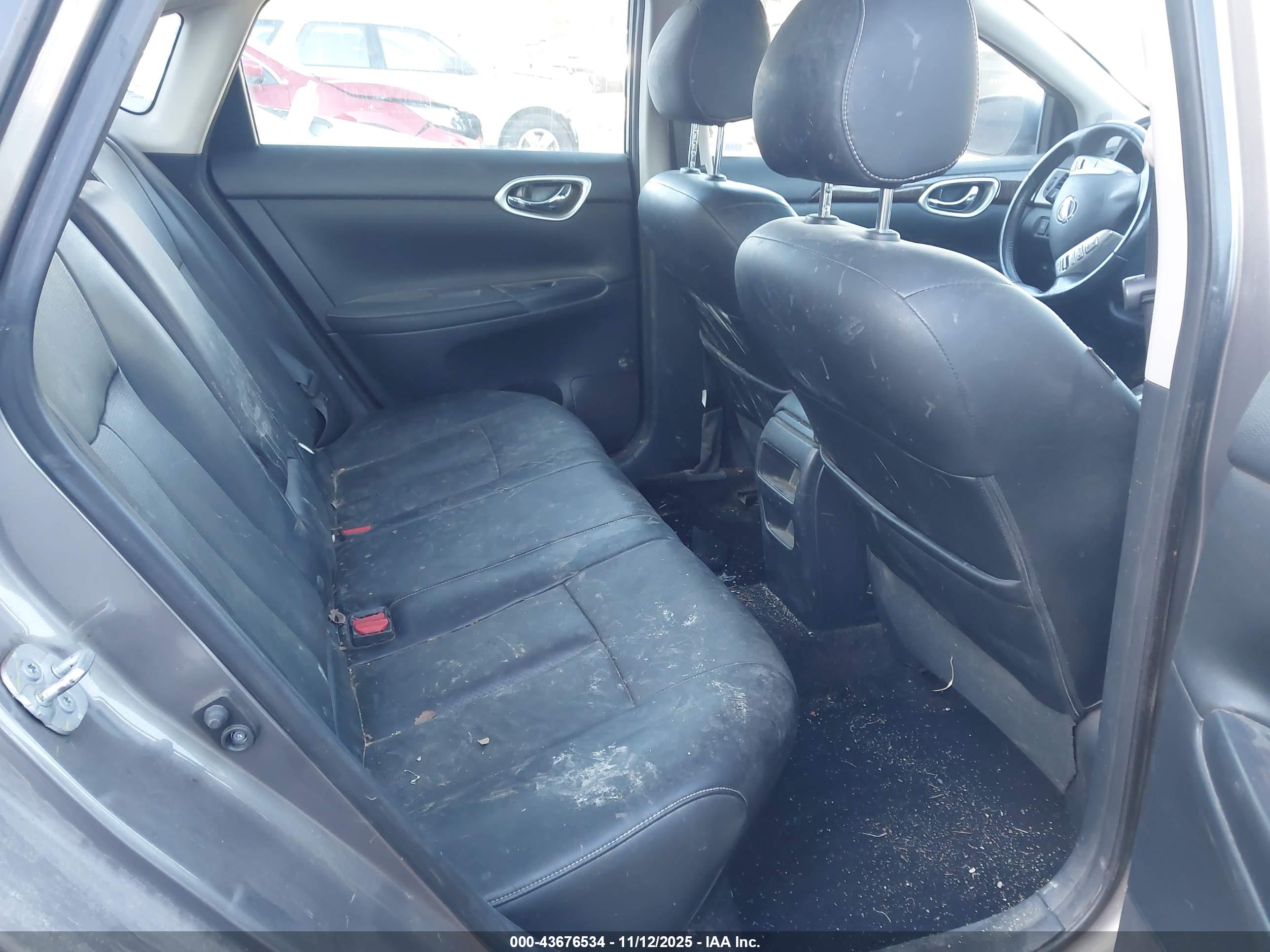 NISSAN SENTRA image 8
