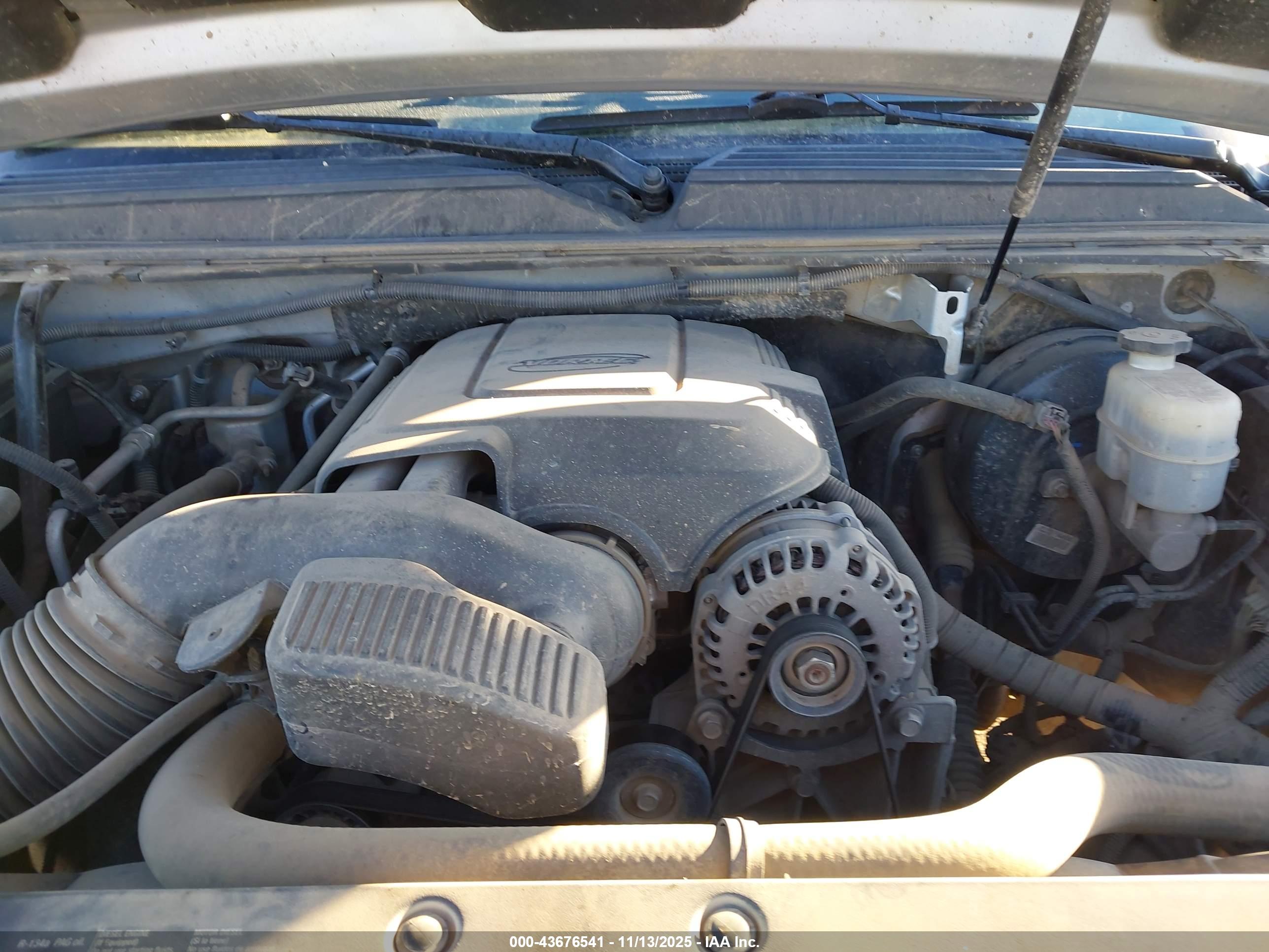 CHEVROLET SUBURBAN image 10