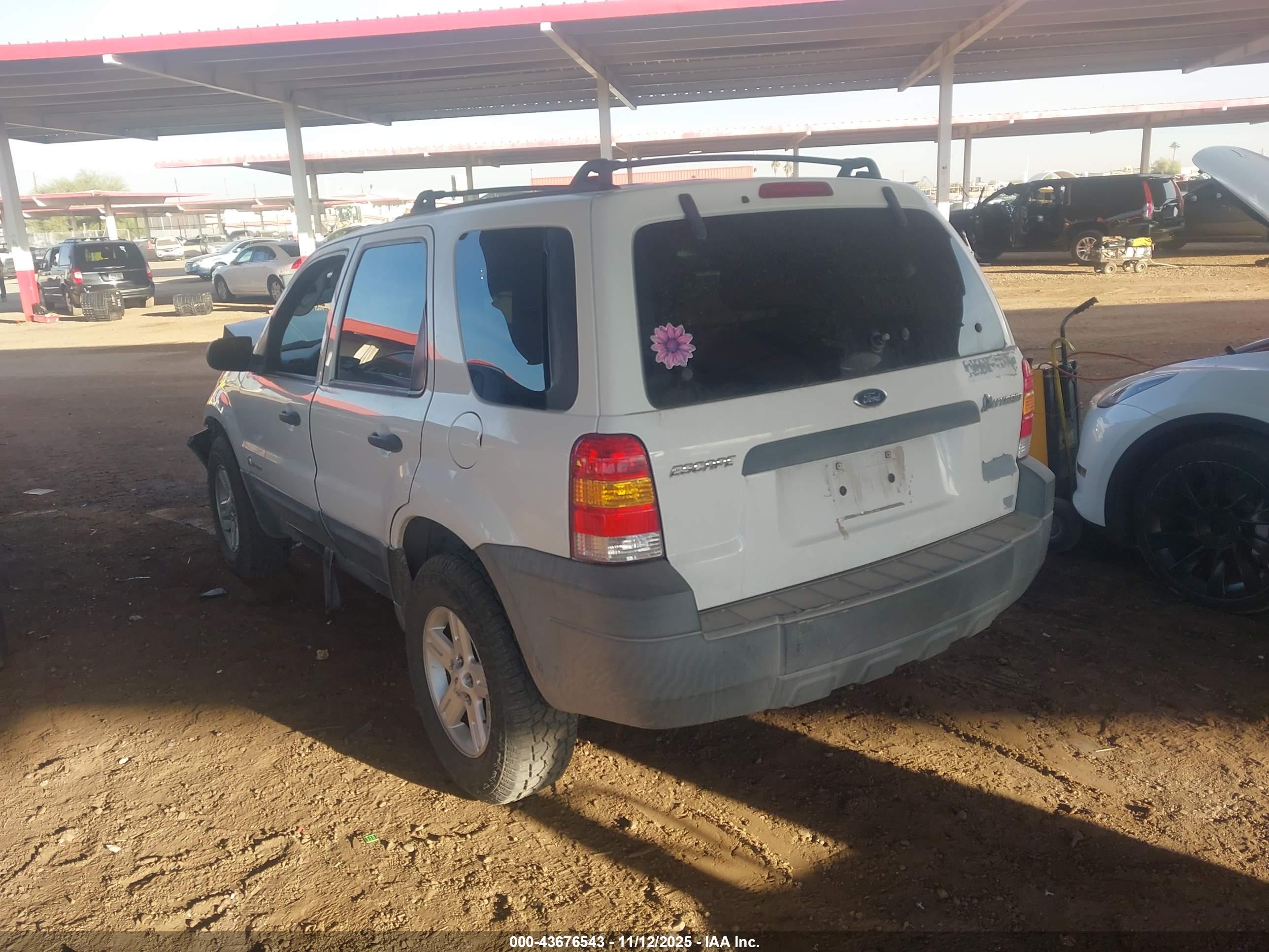 FORD ESCAPE image 4