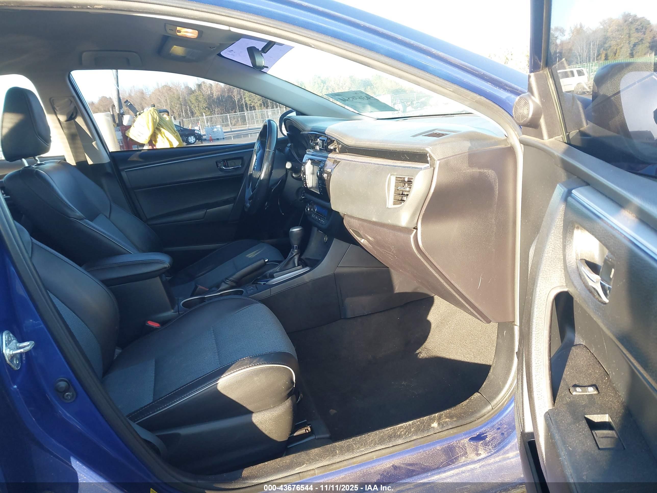 TOYOTA COROLLA image 5